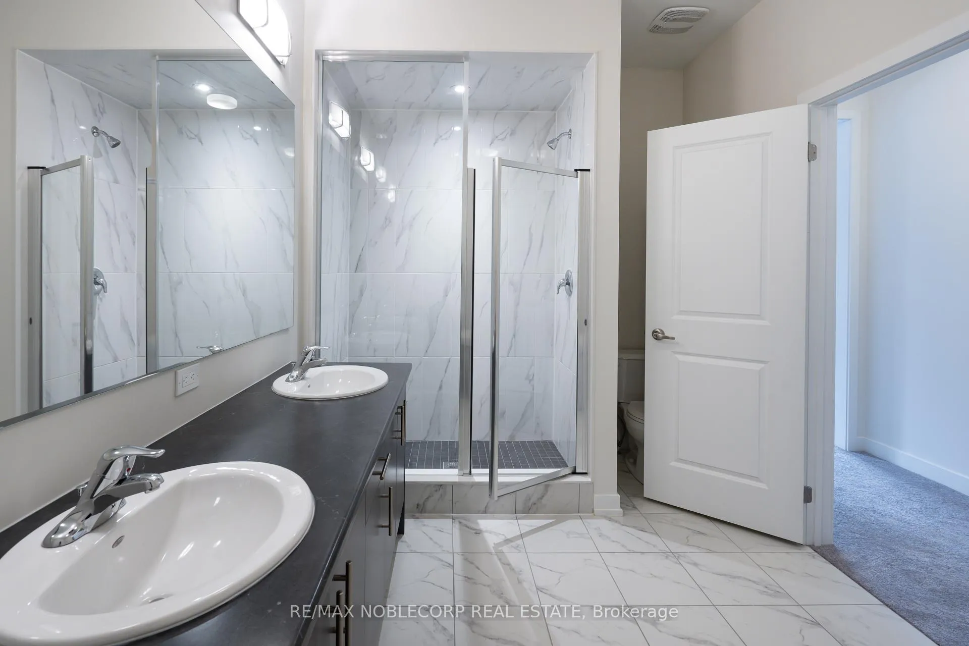 Photo 23 of 34 Singhampton Road, Vaughan, Kleinburg — HOMEH