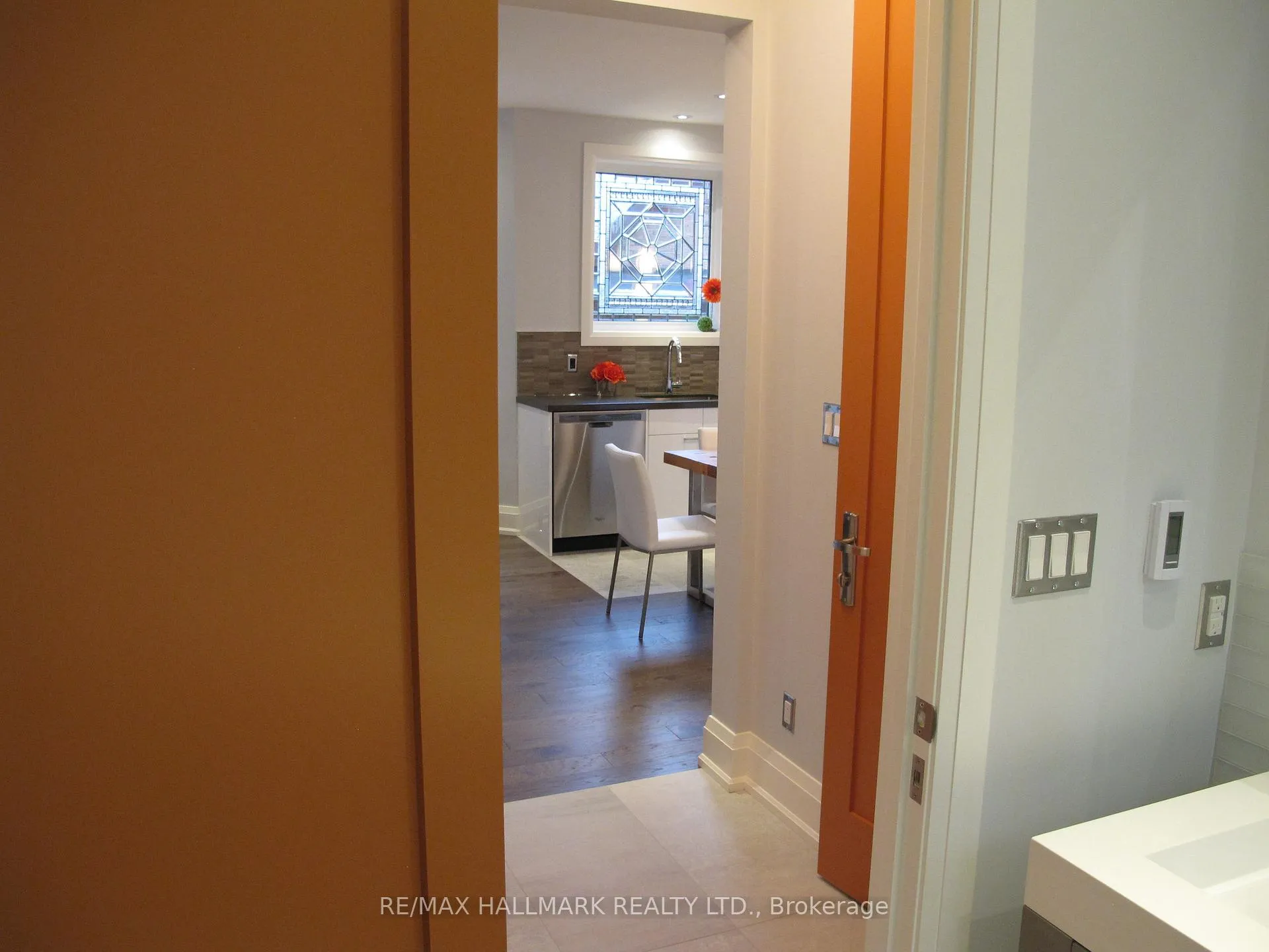 Photo 4 of Unit 2nd Floor, 151 Rusholme Road, Toronto, Dufferin Grove — HOMEH