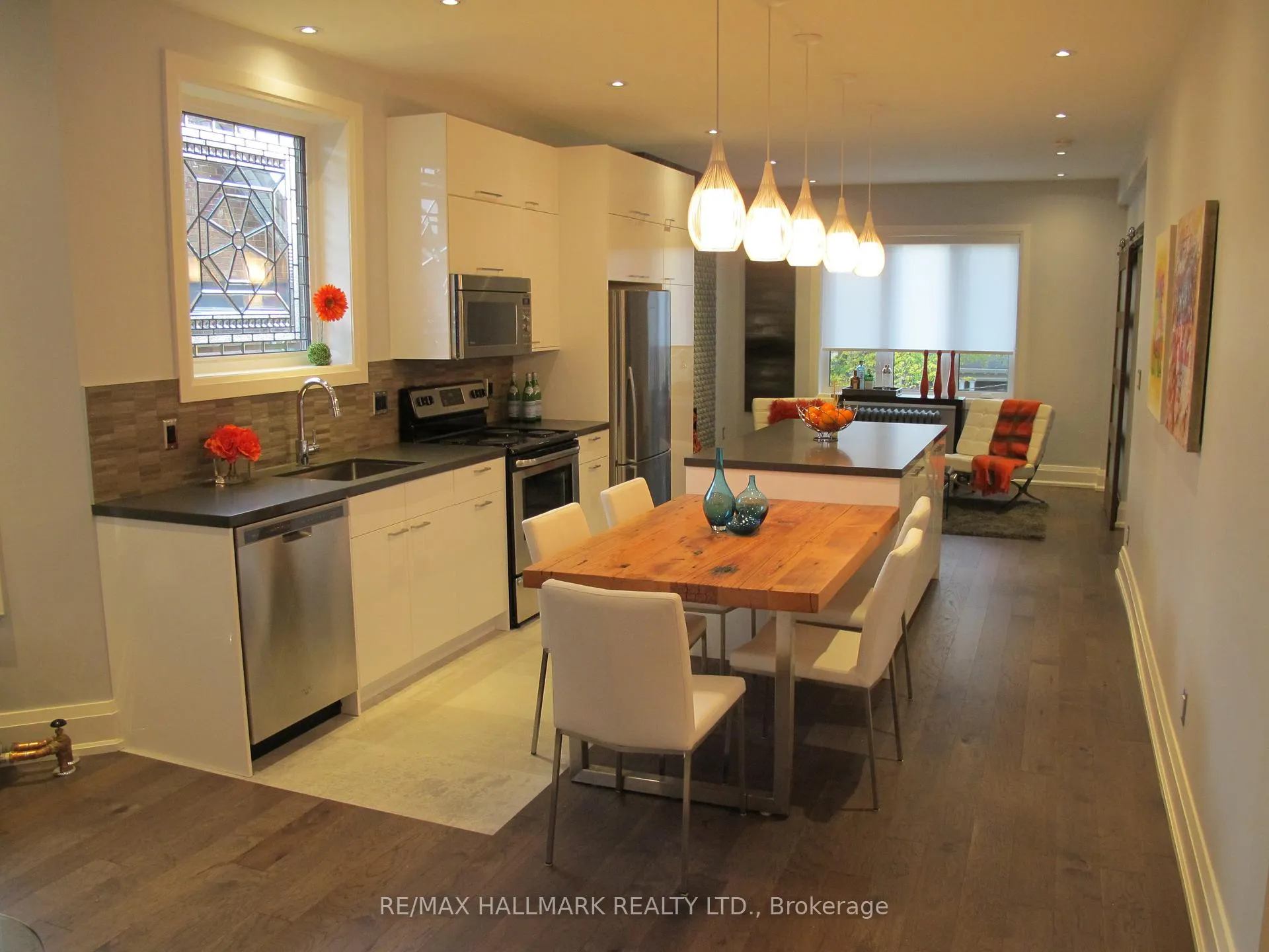 Photo 12 of Unit 2nd Floor, 151 Rusholme Road, Toronto, Dufferin Grove — HOMEH