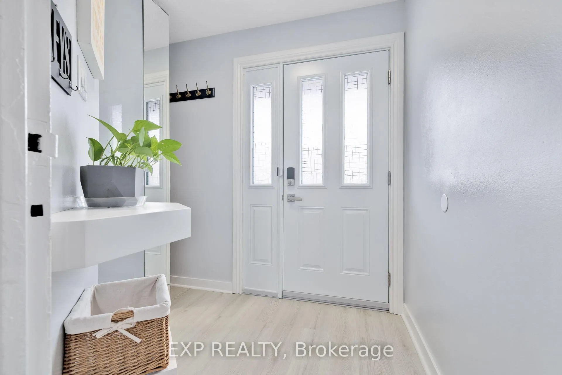 Photo 3 of 3156 Quail Drive, Ottawa, Sawmill Creek/Timbermill — HOMEH