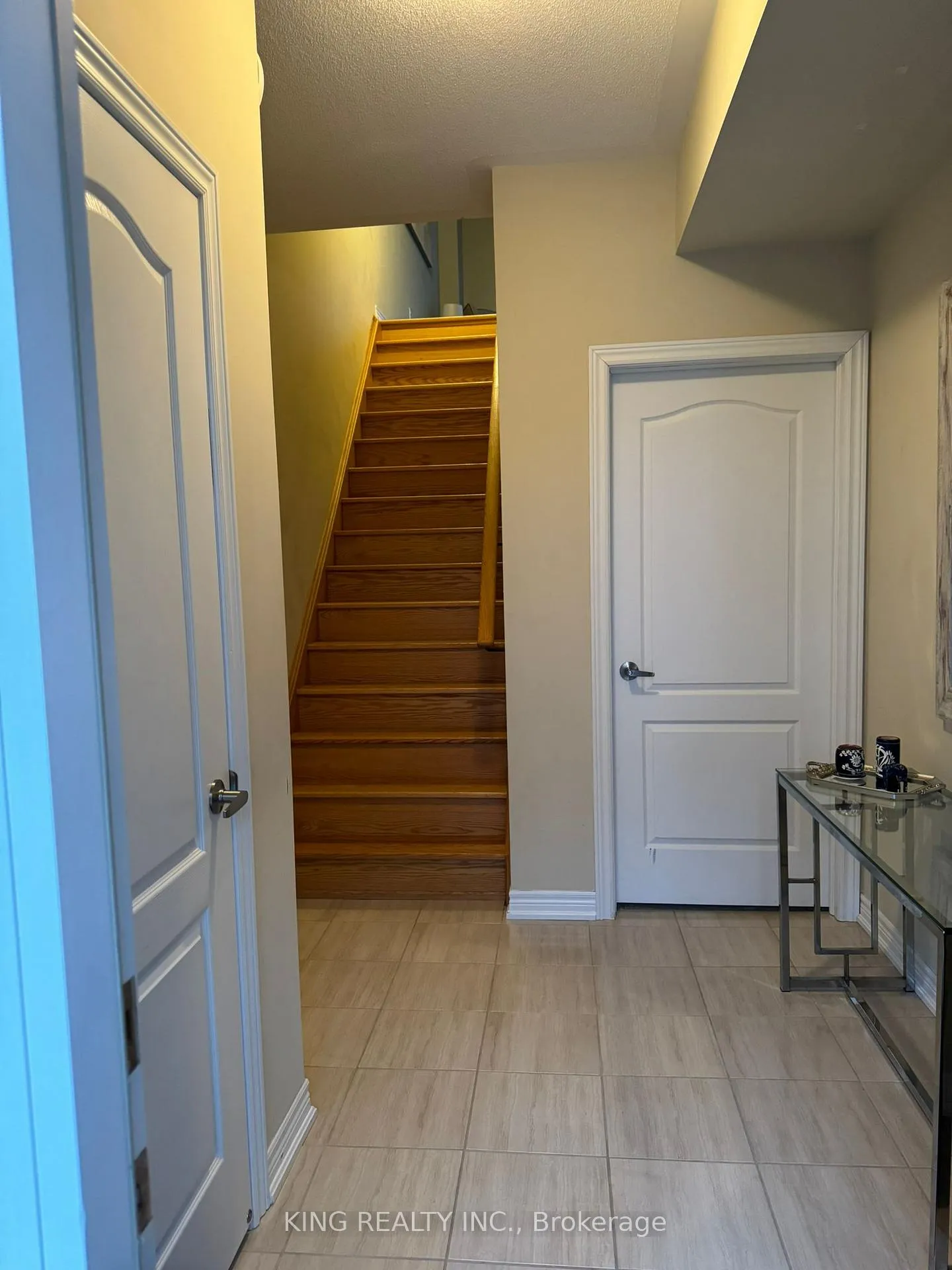 Photo 18 of 8 Waterstone Way, Whitby, Williamsburg — HOMEH