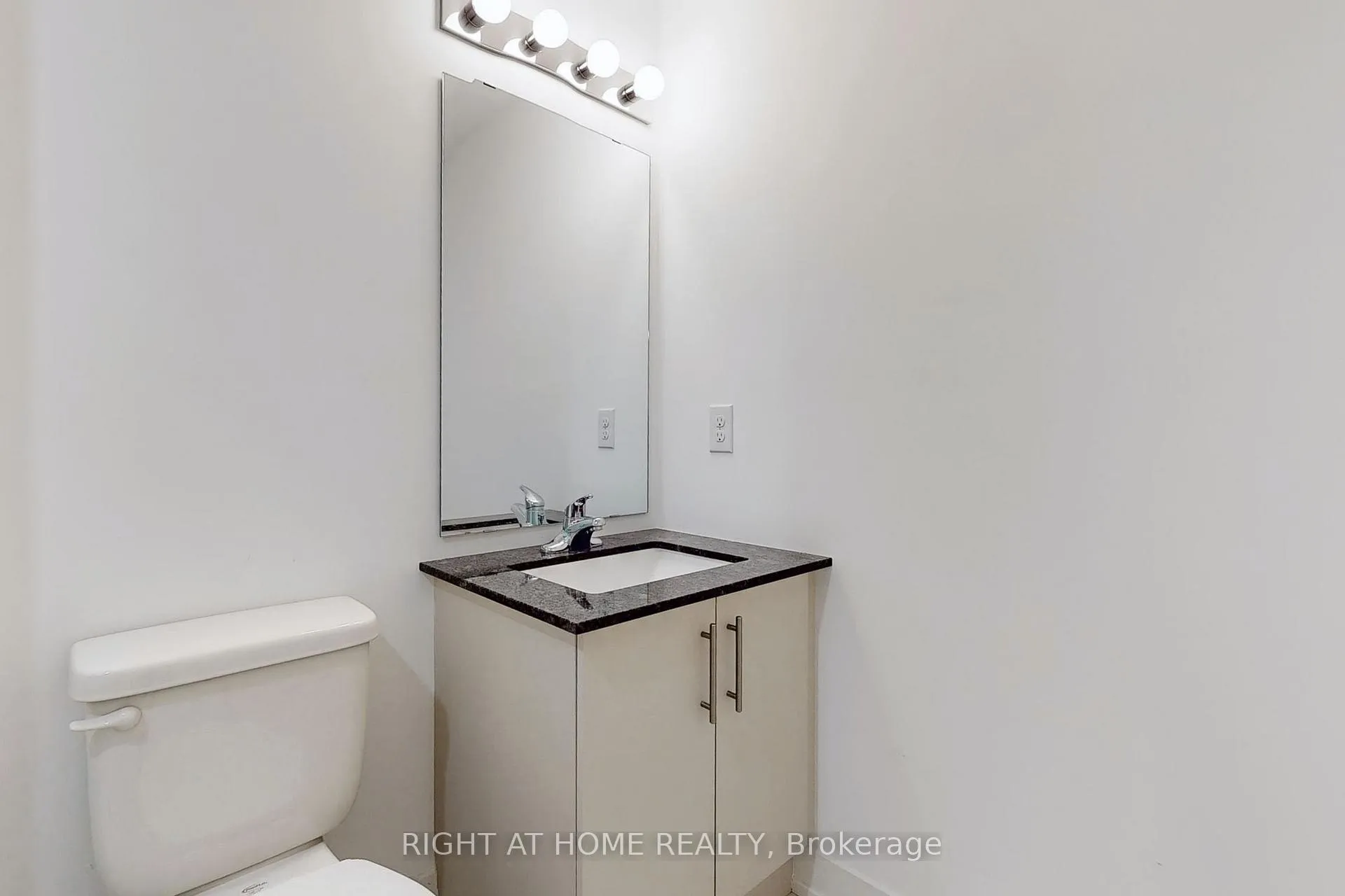 Photo 13 of Unit #208, 4 Spice Way, Barrie, Rural Barrie Southeast — HOMEH