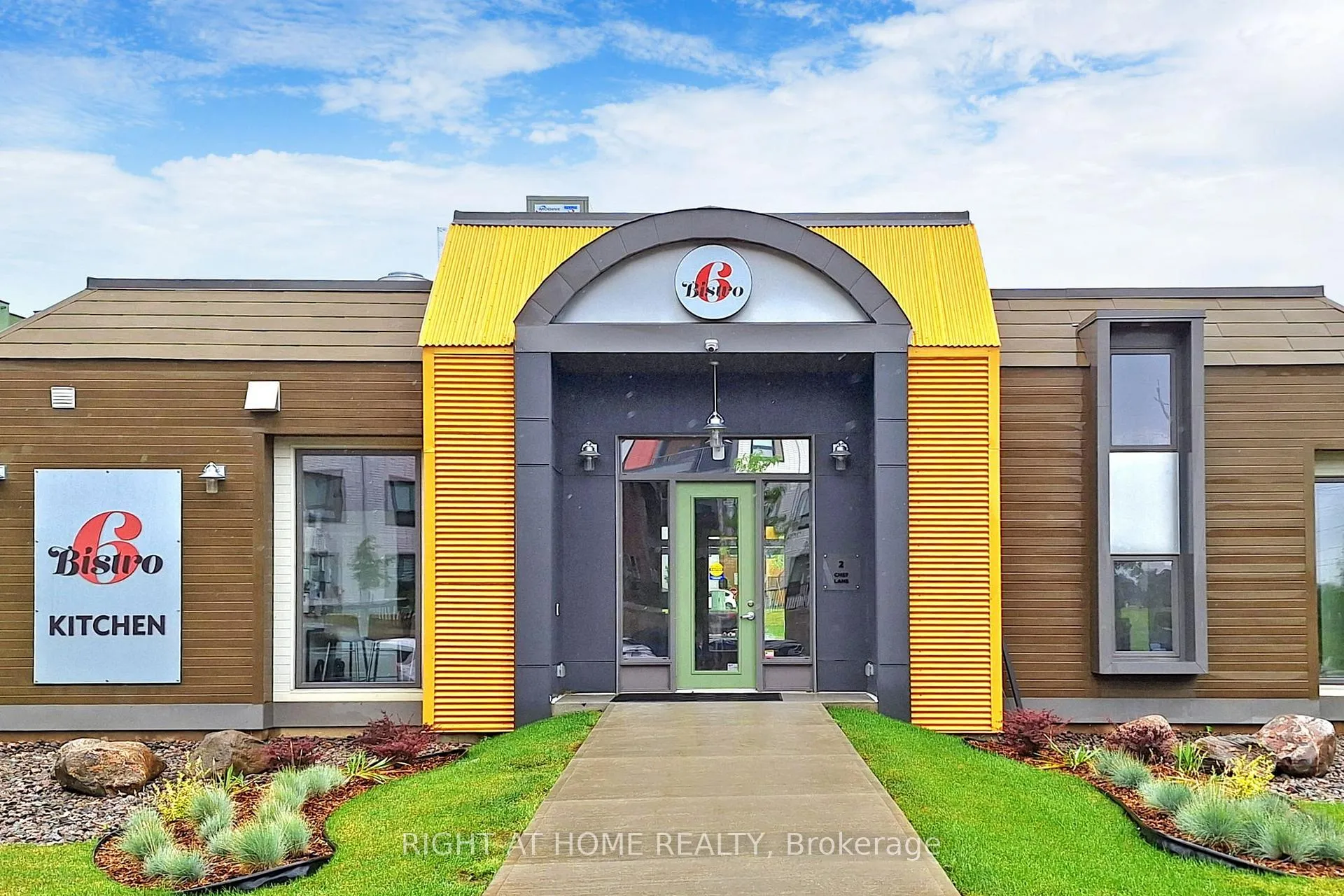Photo 27 of Unit #208, 4 Spice Way, Barrie, Rural Barrie Southeast — HOMEH