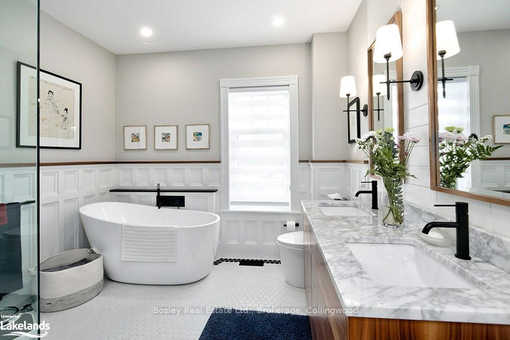 Photo 12 of 90 Collingwood Street, Meaford — HOMEH