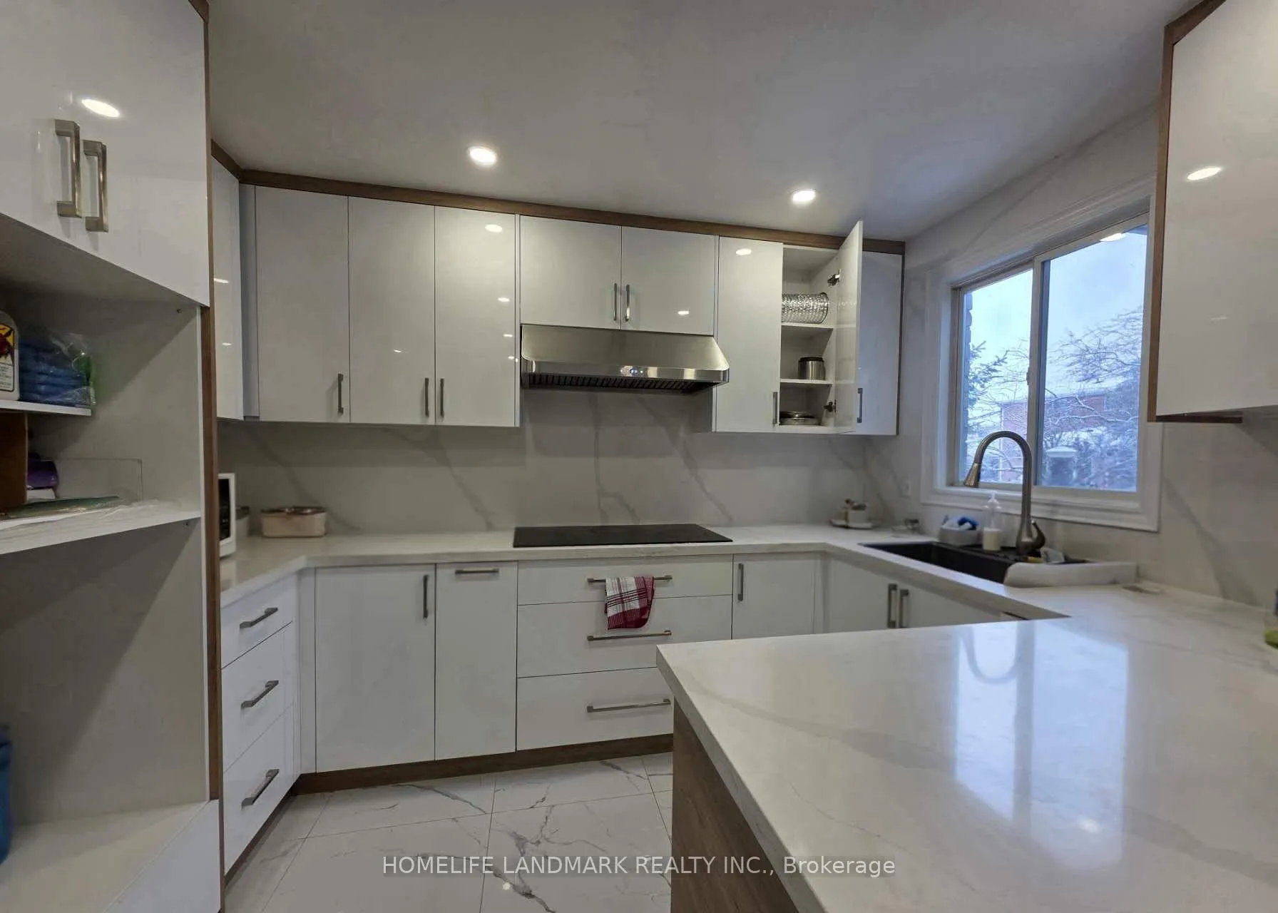Photo 4 of 16 Redcastle Crescent, Georgina, Keswick South — HOMEH