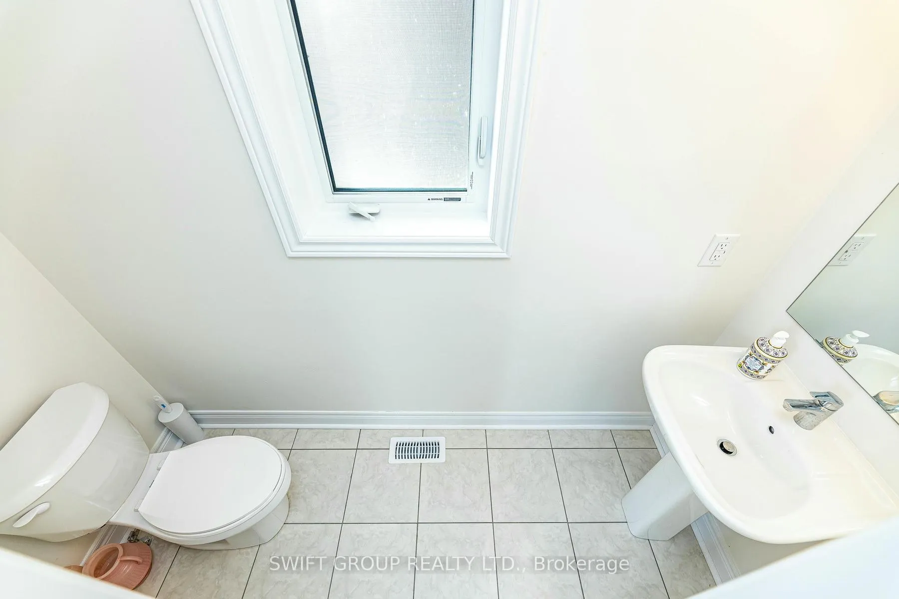 Photo 6 of 27 Keyworth Crescent, Brampton, Sandringham-Wellington North — HOMEH