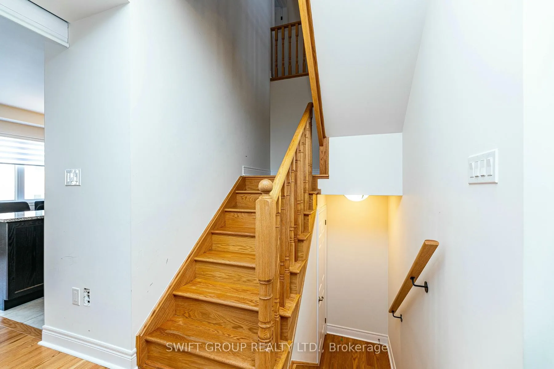 Photo 20 of 27 Keyworth Crescent, Brampton, Sandringham-Wellington North — HOMEH
