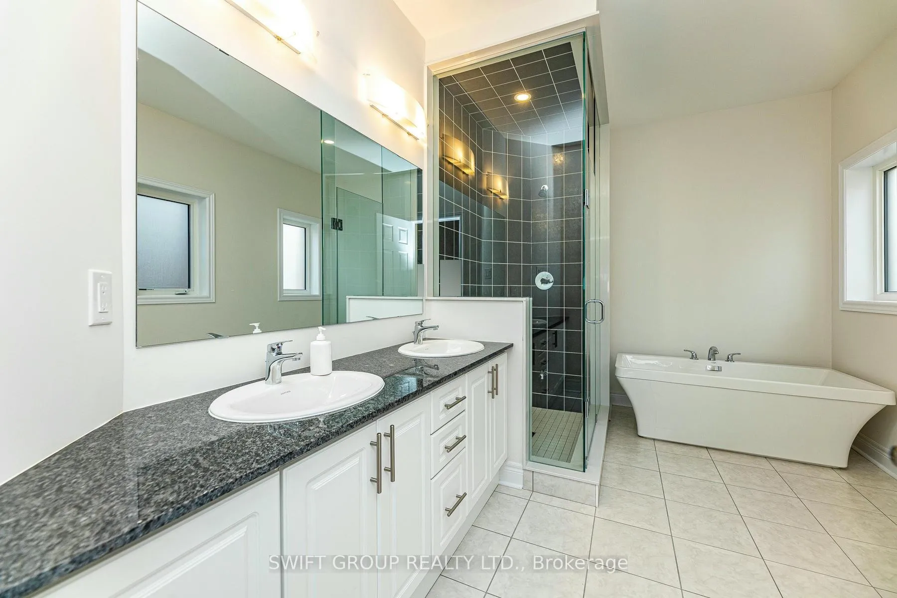 Photo 25 of 27 Keyworth Crescent, Brampton, Sandringham-Wellington North — HOMEH