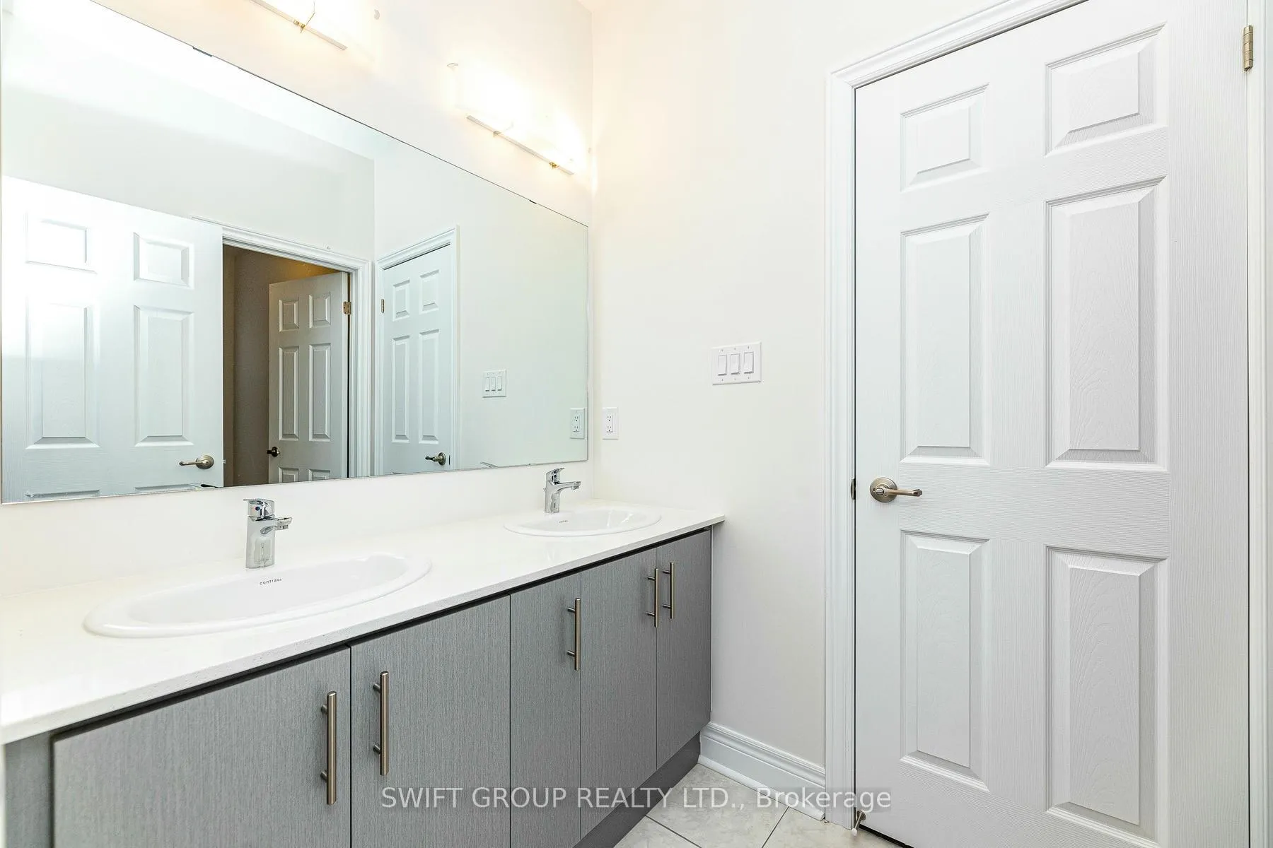 Photo 30 of 27 Keyworth Crescent, Brampton, Sandringham-Wellington North — HOMEH
