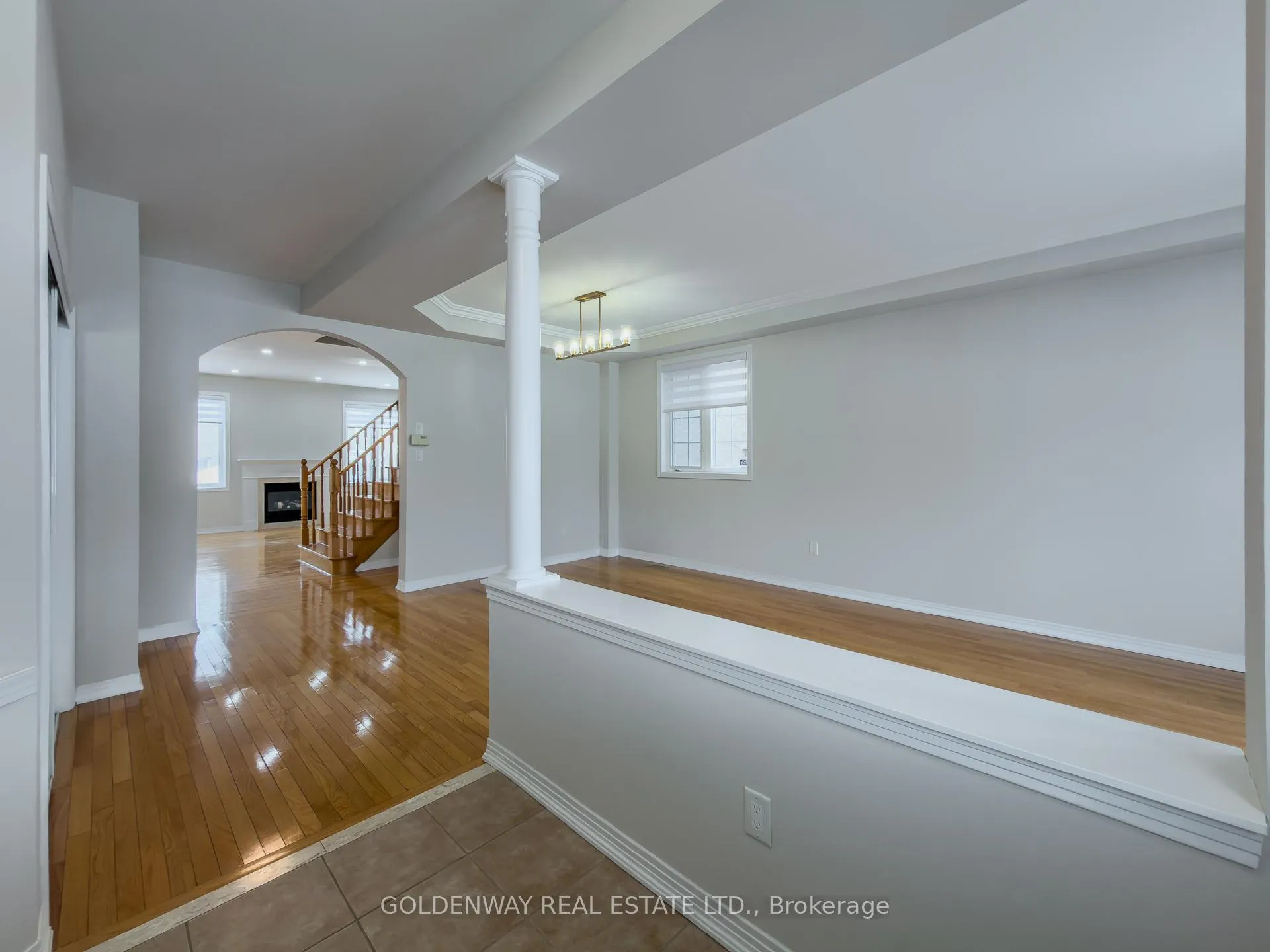 Photo 5 of 33 Nichols Boulevard, Markham, Cachet — HOMEH
