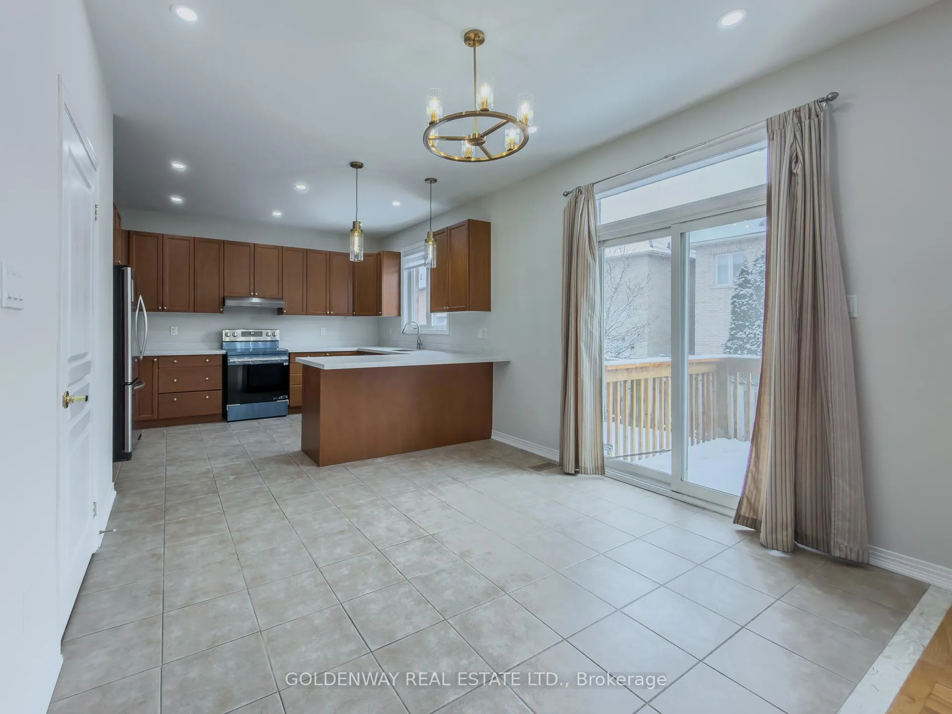 Photo 10 of 33 Nichols Boulevard, Markham, Cachet — HOMEH