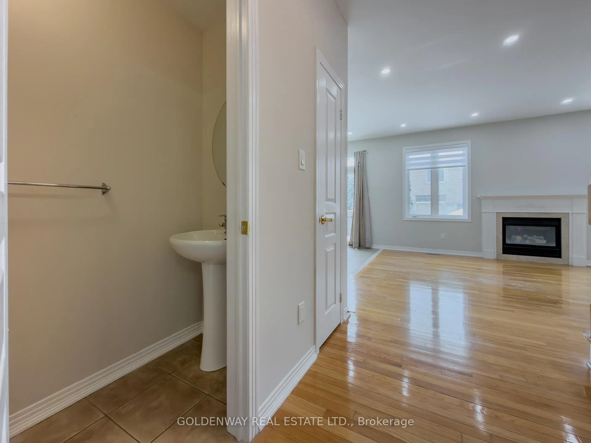 Photo 17 of 33 Nichols Boulevard, Markham, Cachet — HOMEH
