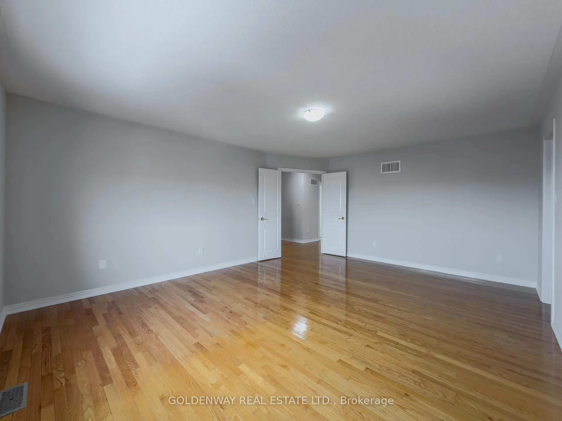 Photo 22 of 33 Nichols Boulevard, Markham, Cachet — HOMEH
