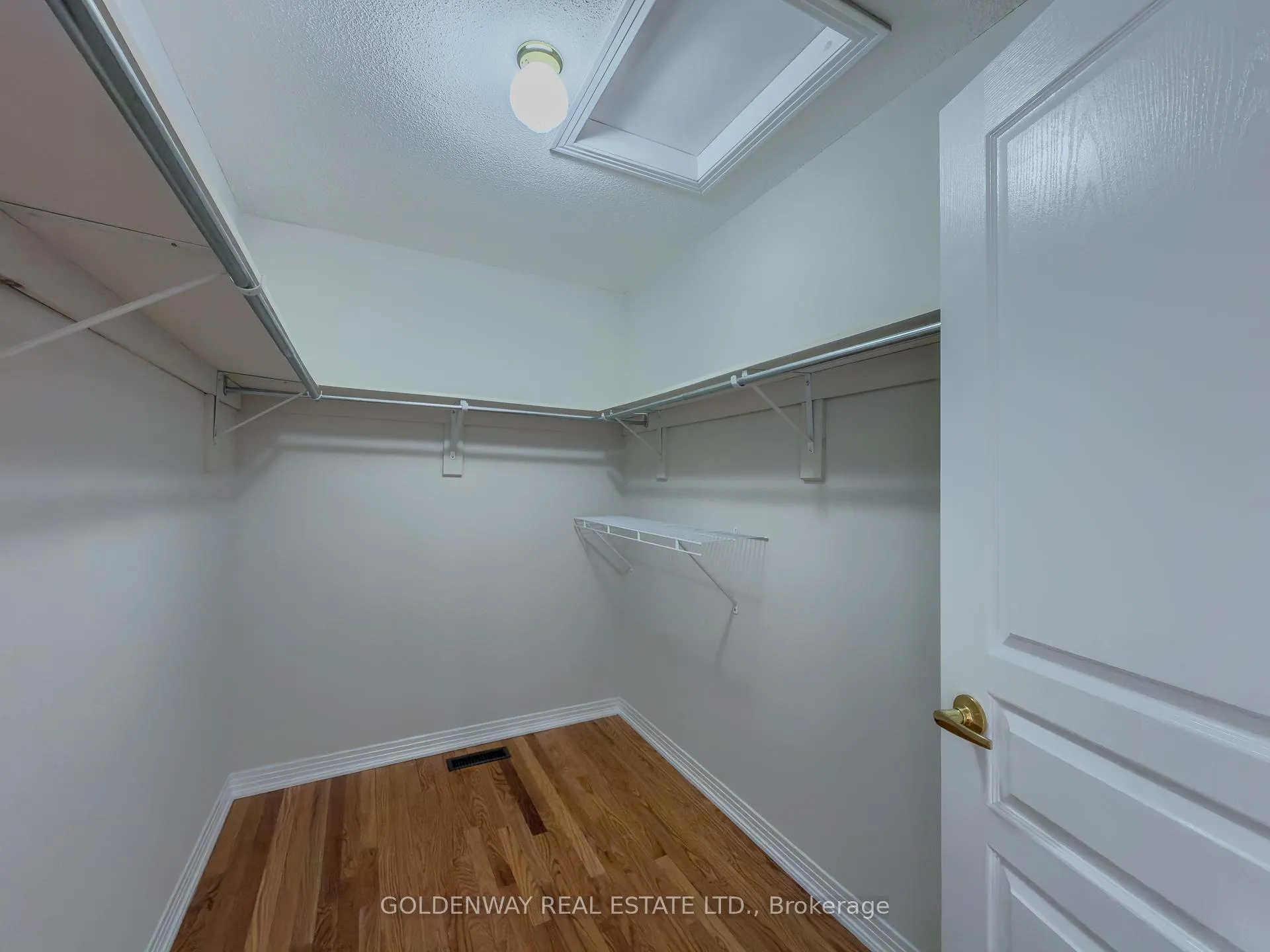 Photo 24 of 33 Nichols Boulevard, Markham, Cachet — HOMEH