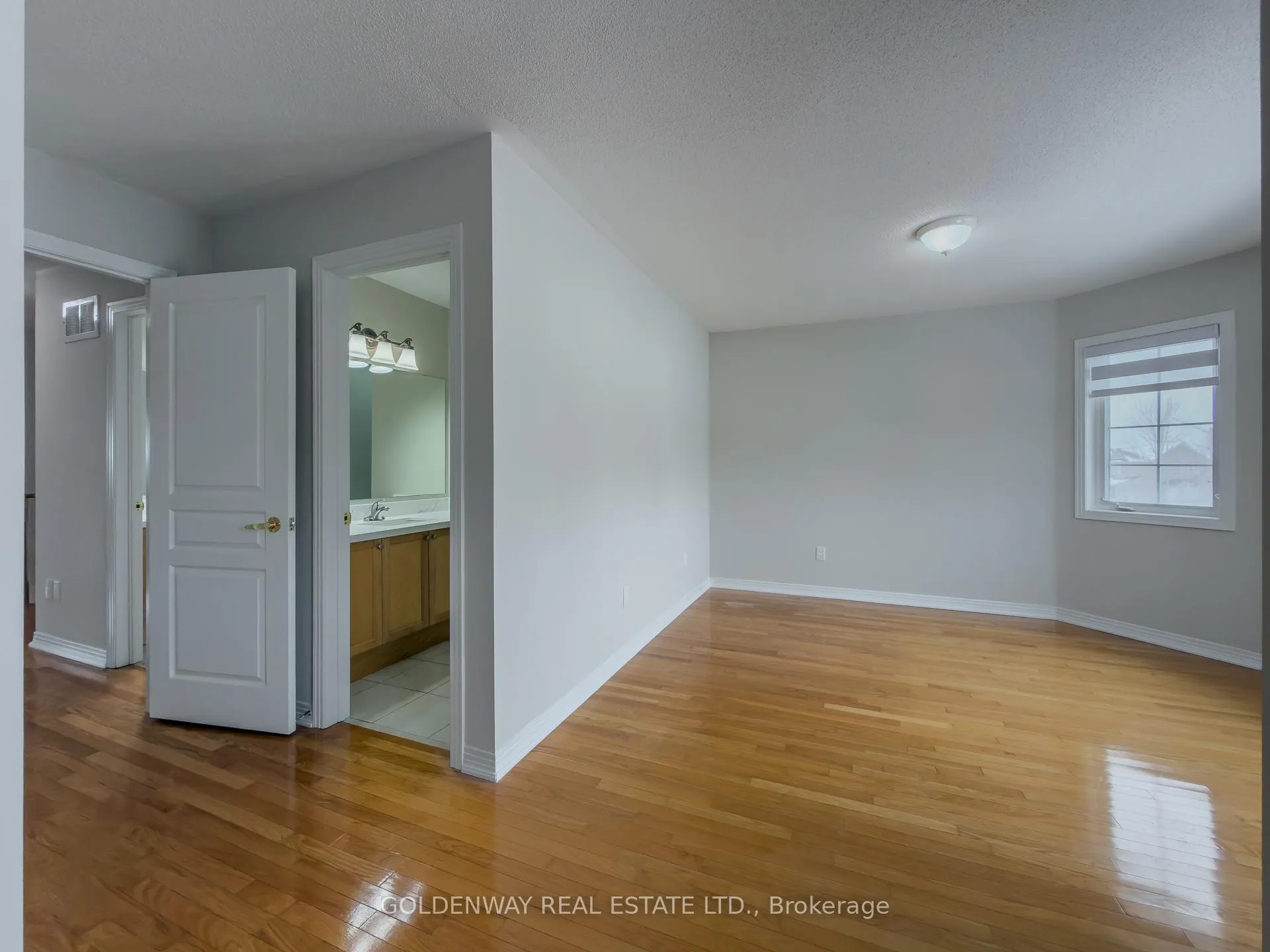 Photo 33 of 33 Nichols Boulevard, Markham, Cachet — HOMEH