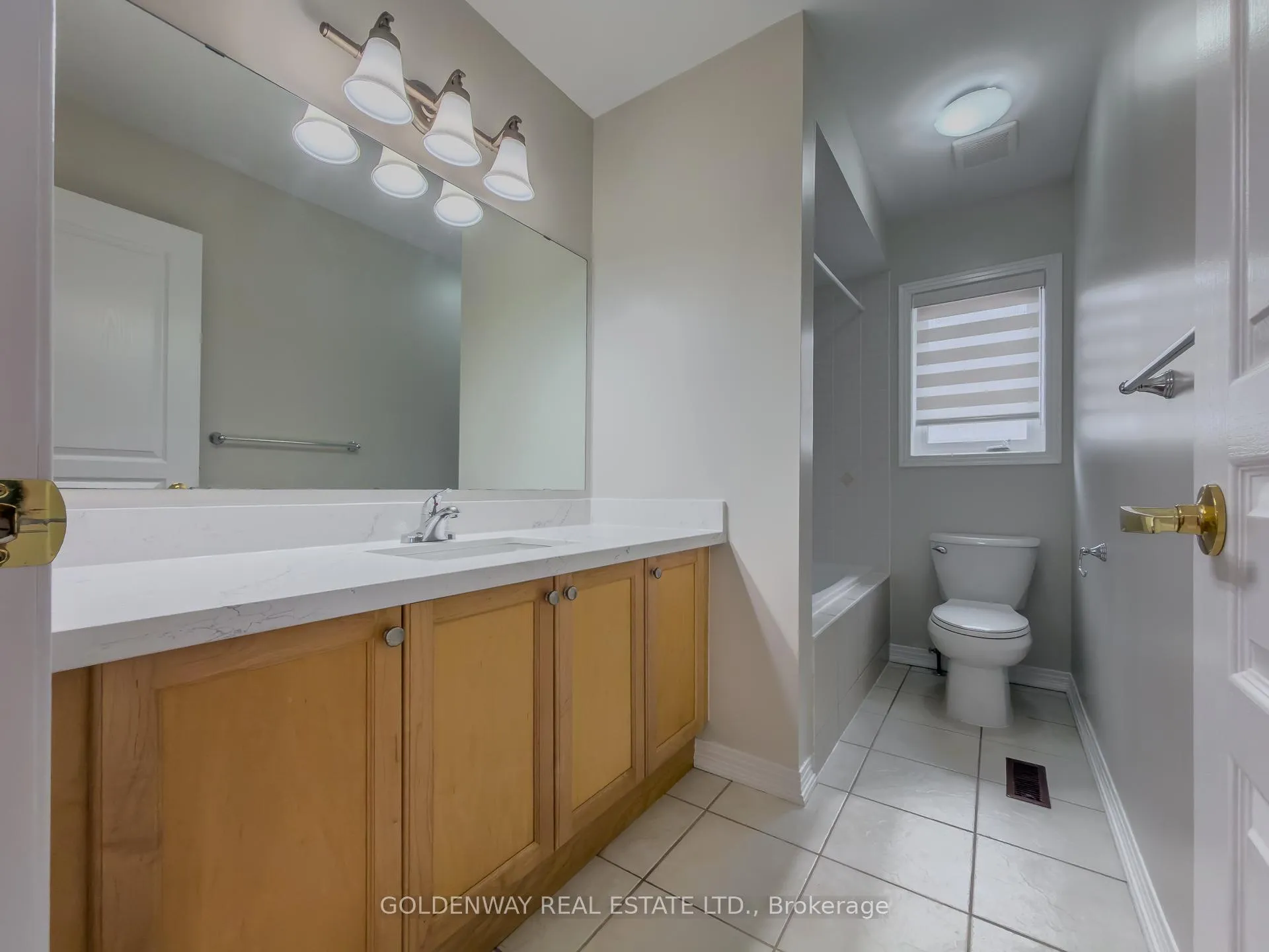 Photo 34 of 33 Nichols Boulevard, Markham, Cachet — HOMEH