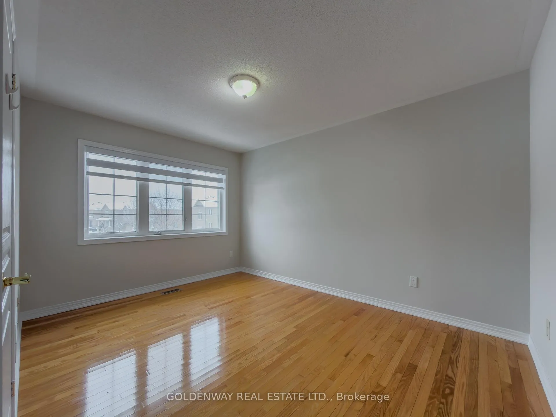Photo 35 of 33 Nichols Boulevard, Markham, Cachet — HOMEH