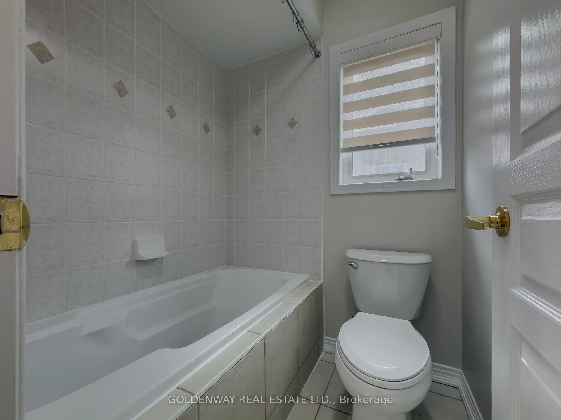 Photo 38 of 33 Nichols Boulevard, Markham, Cachet — HOMEH