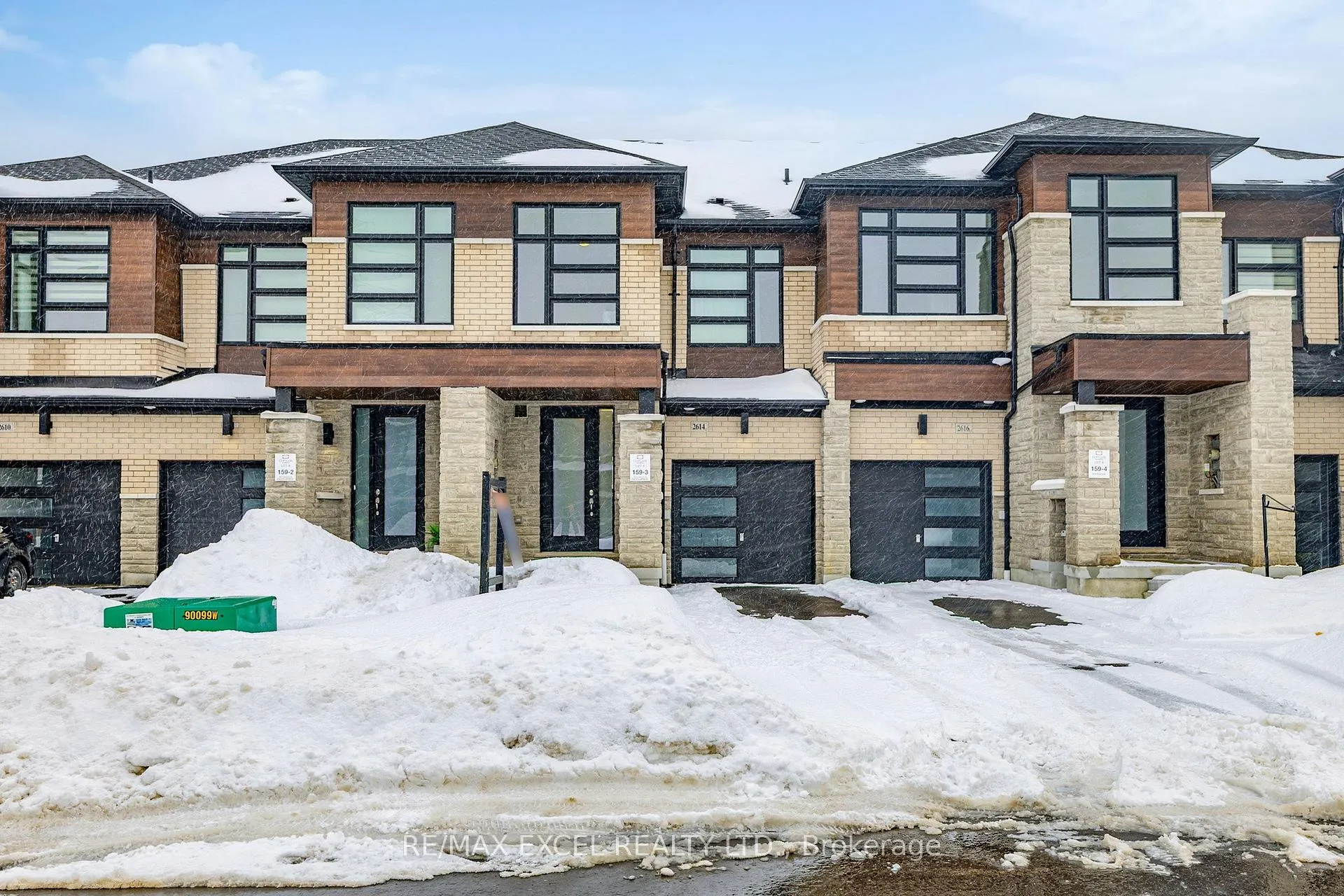 Photo 2 of 2614 Hibiscus Drive, Pickering, Rural Pickering — HOMEH