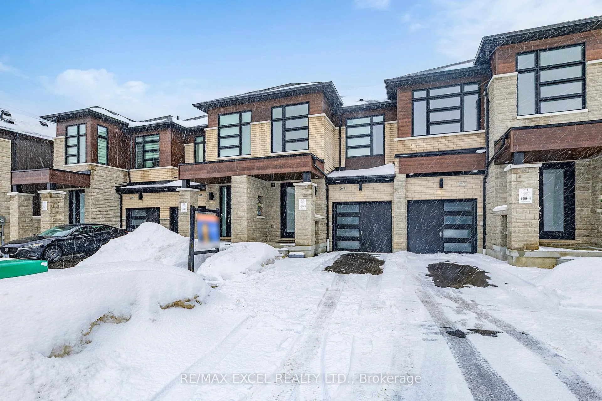 Photo 3 of 2614 Hibiscus Drive, Pickering, Rural Pickering — HOMEH