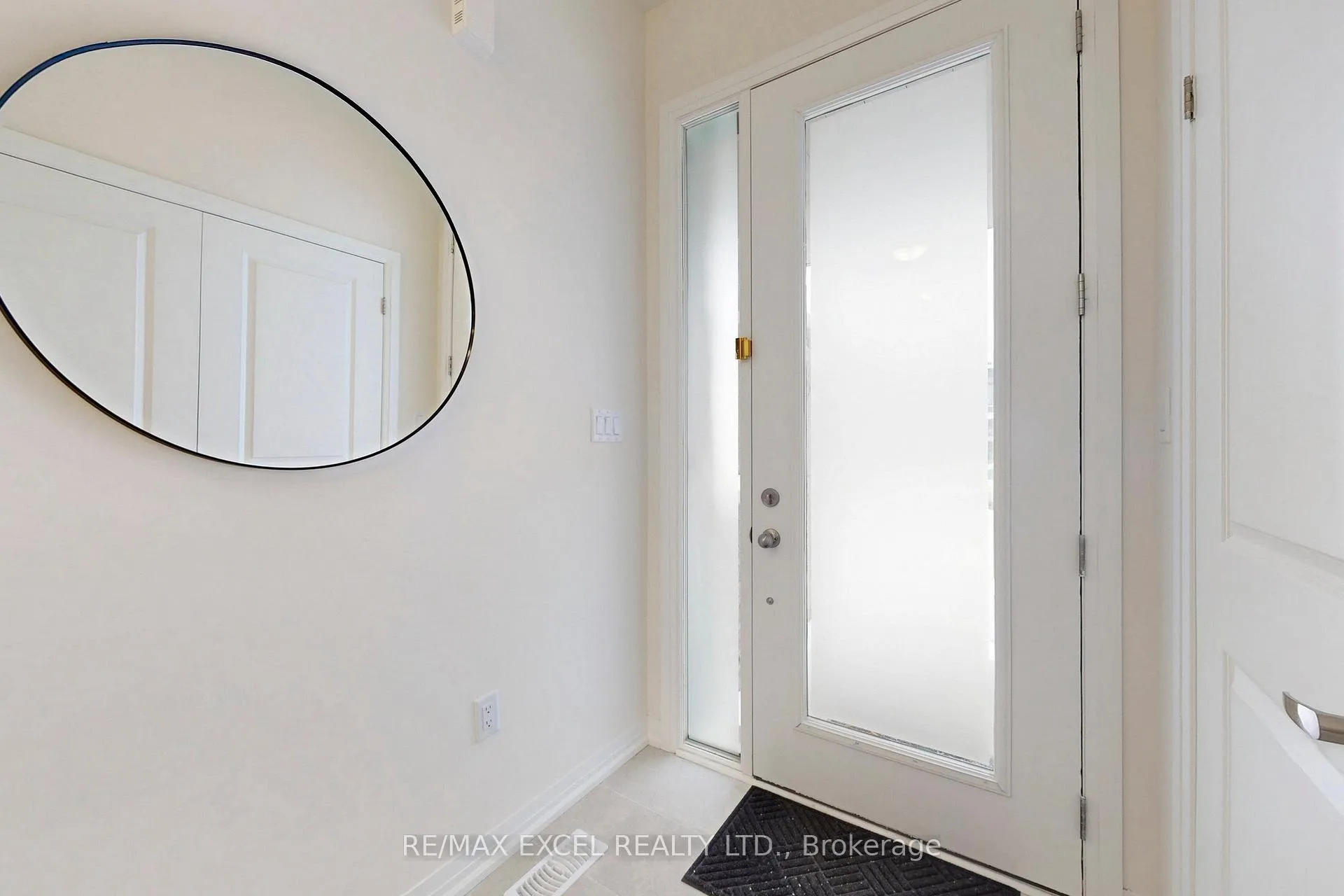 Photo 5 of 2614 Hibiscus Drive, Pickering, Rural Pickering — HOMEH