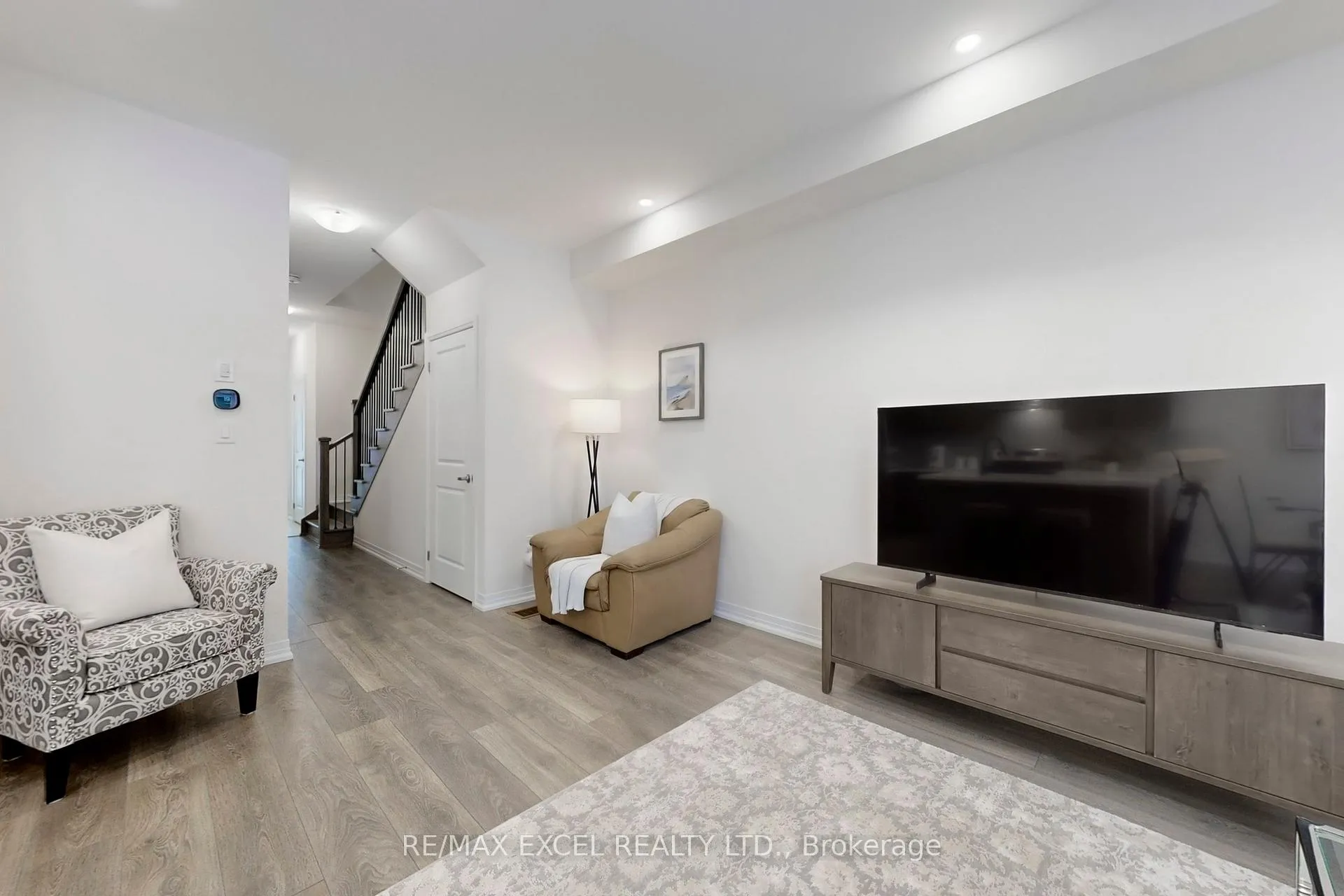 Photo 9 of 2614 Hibiscus Drive, Pickering, Rural Pickering — HOMEH