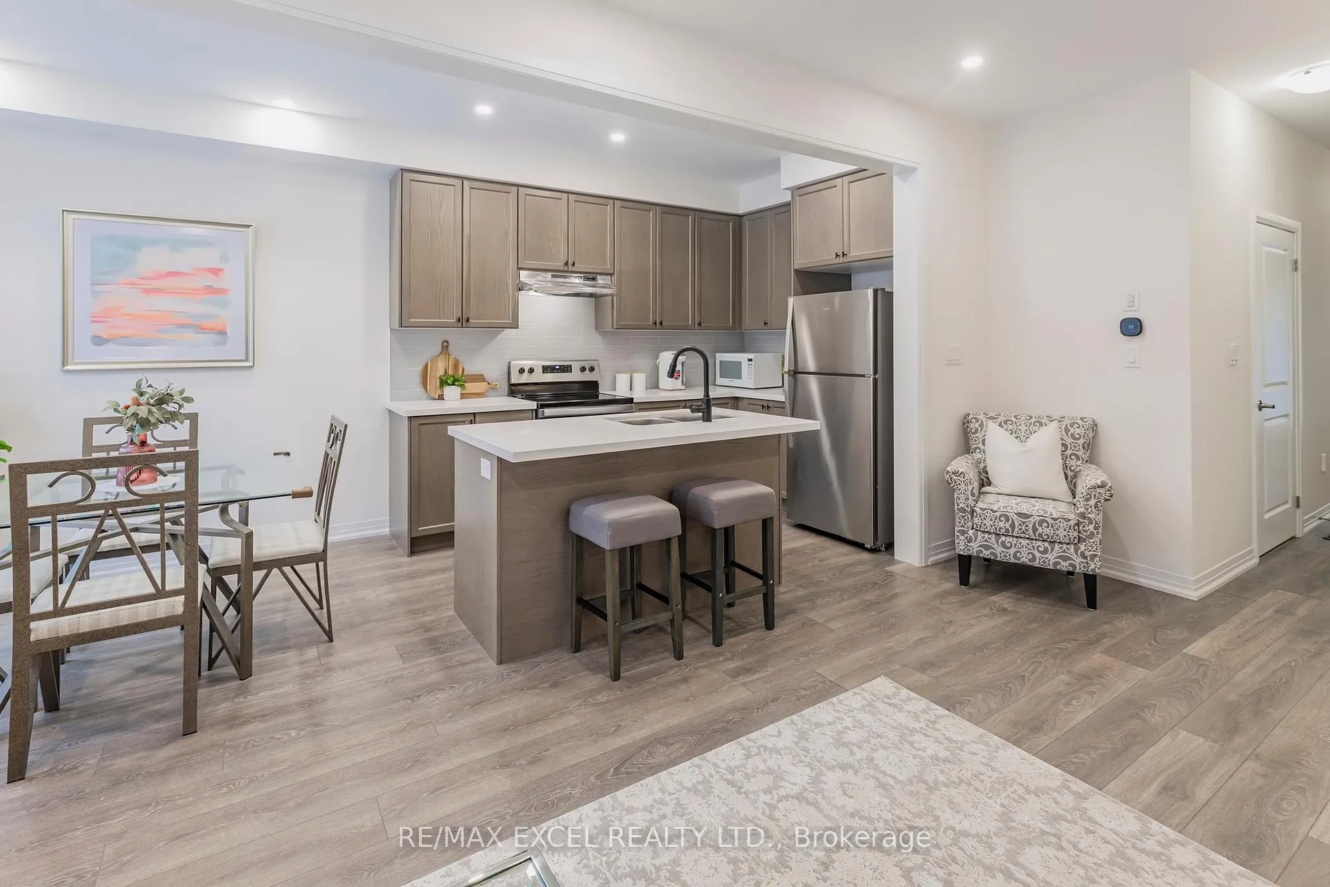 Photo 11 of 2614 Hibiscus Drive, Pickering, Rural Pickering — HOMEH