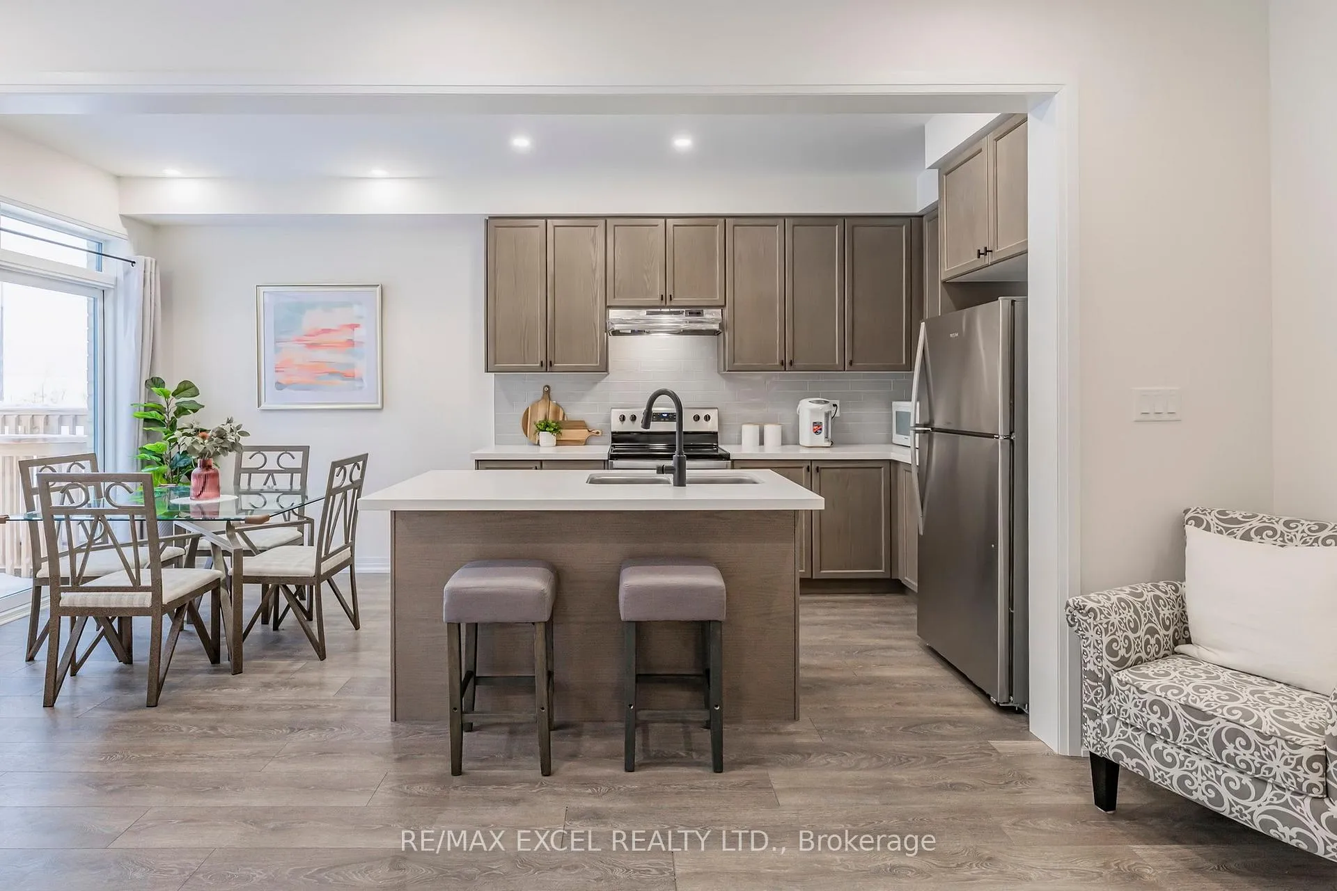 Photo 12 of 2614 Hibiscus Drive, Pickering, Rural Pickering — HOMEH