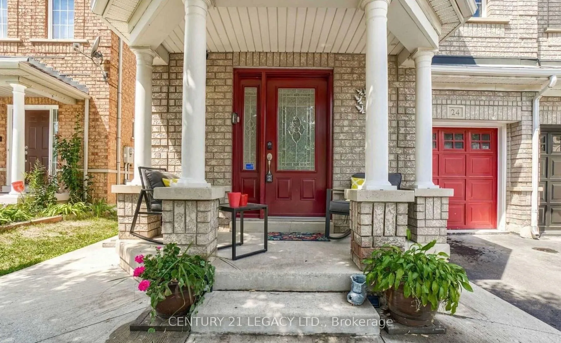 Photo 2 of 24 Ashmere Road, Brampton, Fletcher's Meadow — HOMEH