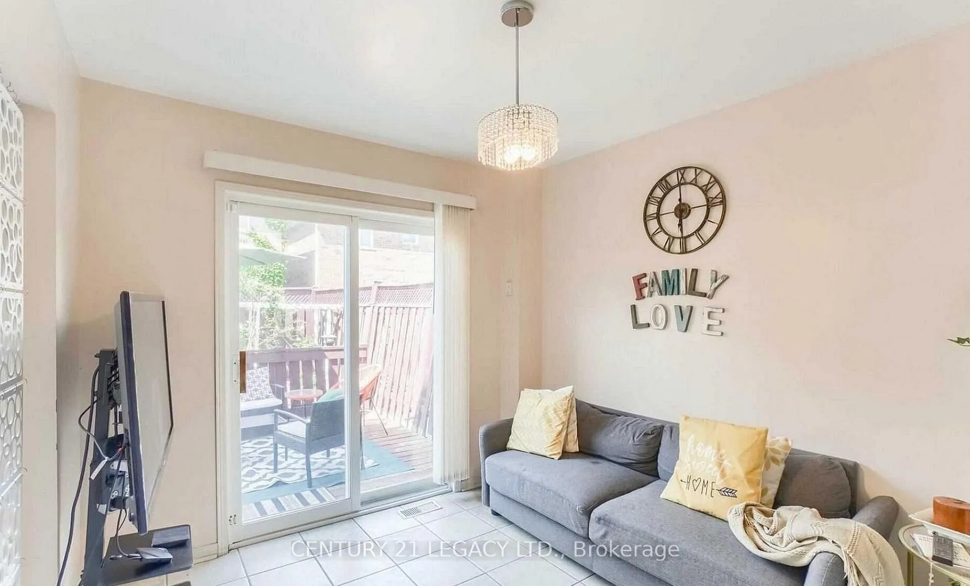 Photo 7 of 24 Ashmere Road, Brampton, Fletcher's Meadow — HOMEH
