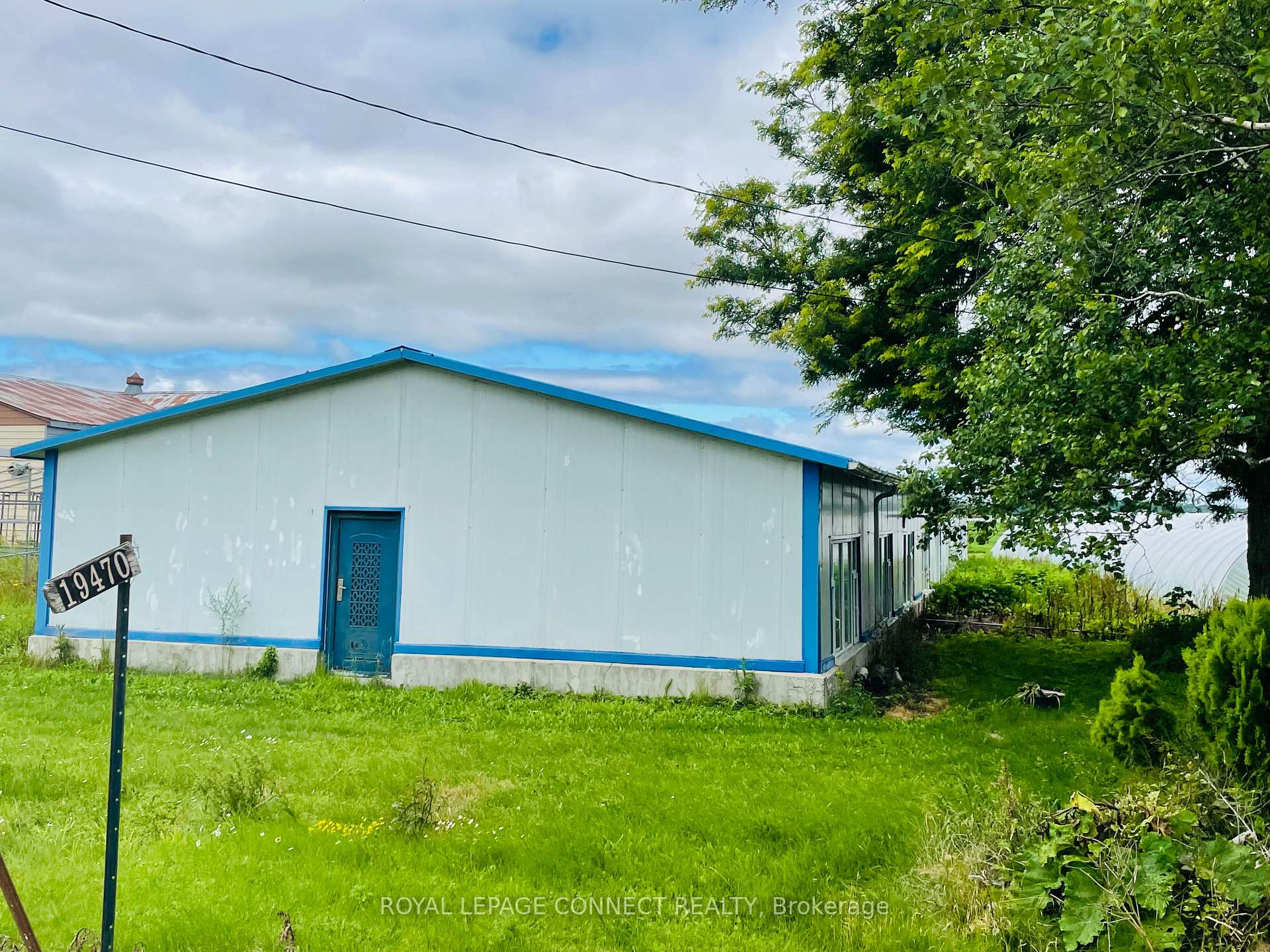 Photo 3 of 19470 Dufferin Street, King, Rural King — HOMEH