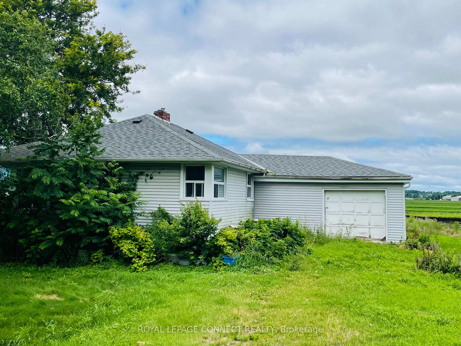 Photo 14 of 19470 Dufferin Street, King, Rural King — HOMEH