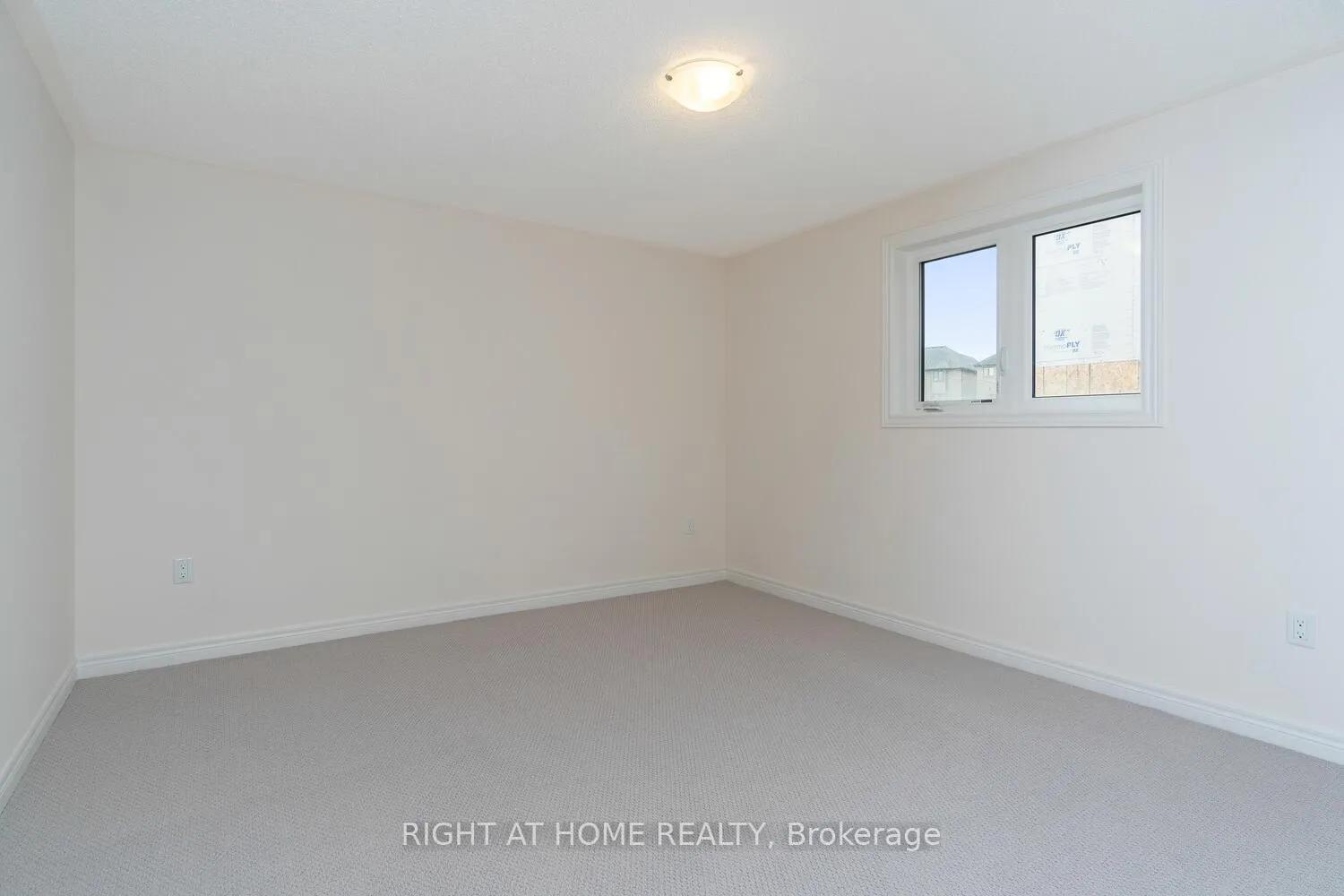 Photo 43 of 19 Robarts Drive, Hamilton, Ancaster — HOMEH