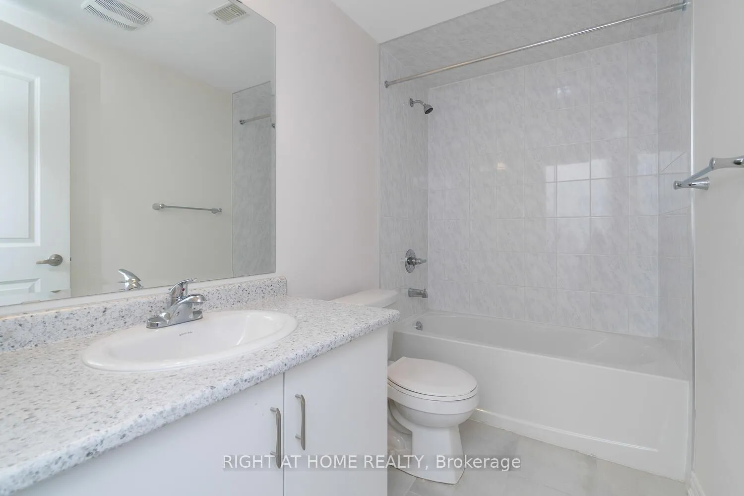 Photo 47 of 19 Robarts Drive, Hamilton, Ancaster — HOMEH
