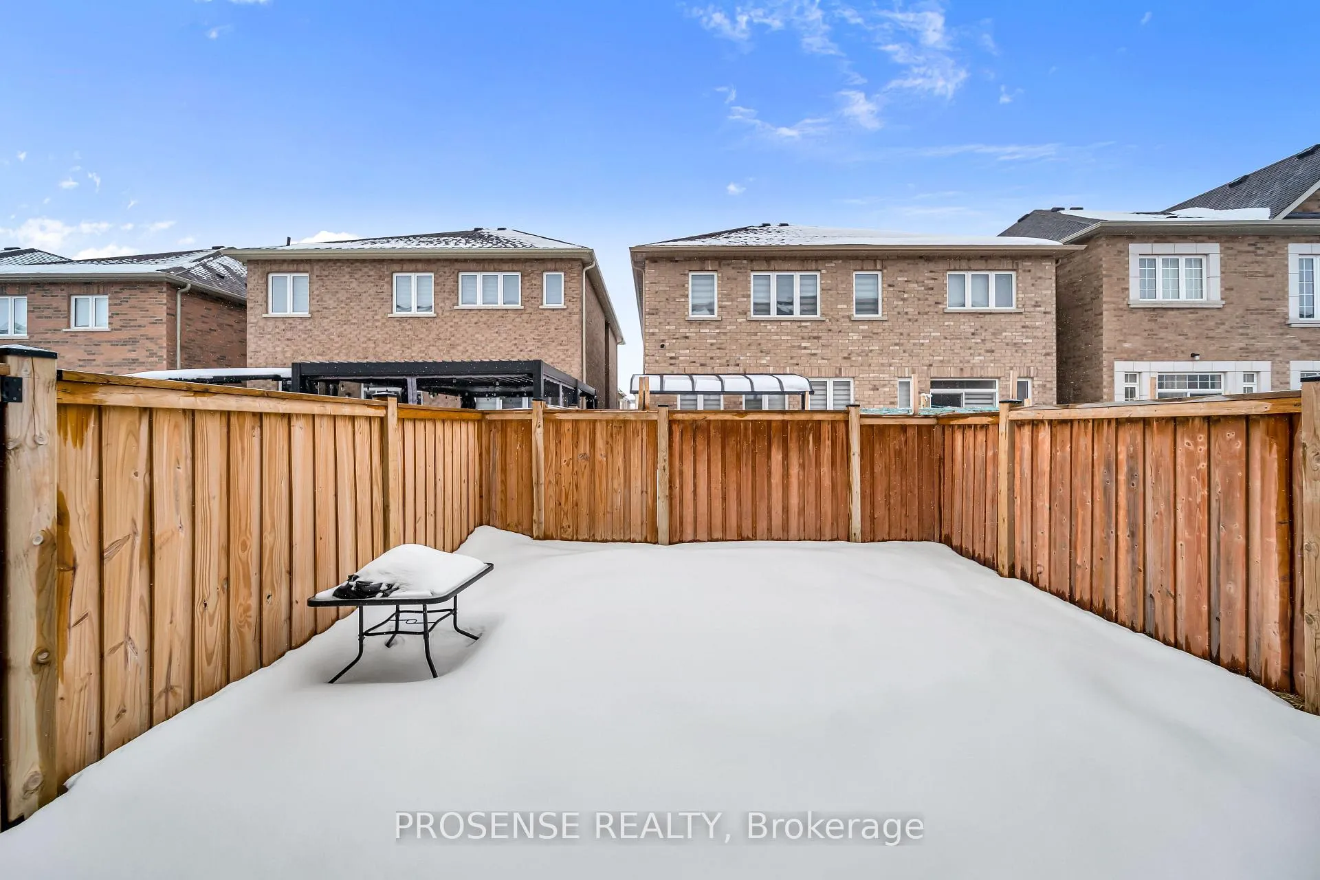 Photo 35 of 148 Finegan Circle, Brampton, Northwest Brampton — HOMEH