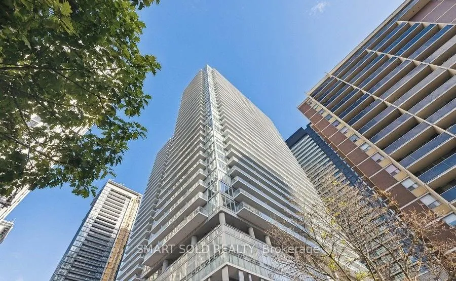 Photo 1 of Unit 1713, 195 Redpath Avenue E, Toronto, Mount Pleasant West — HOMEH
