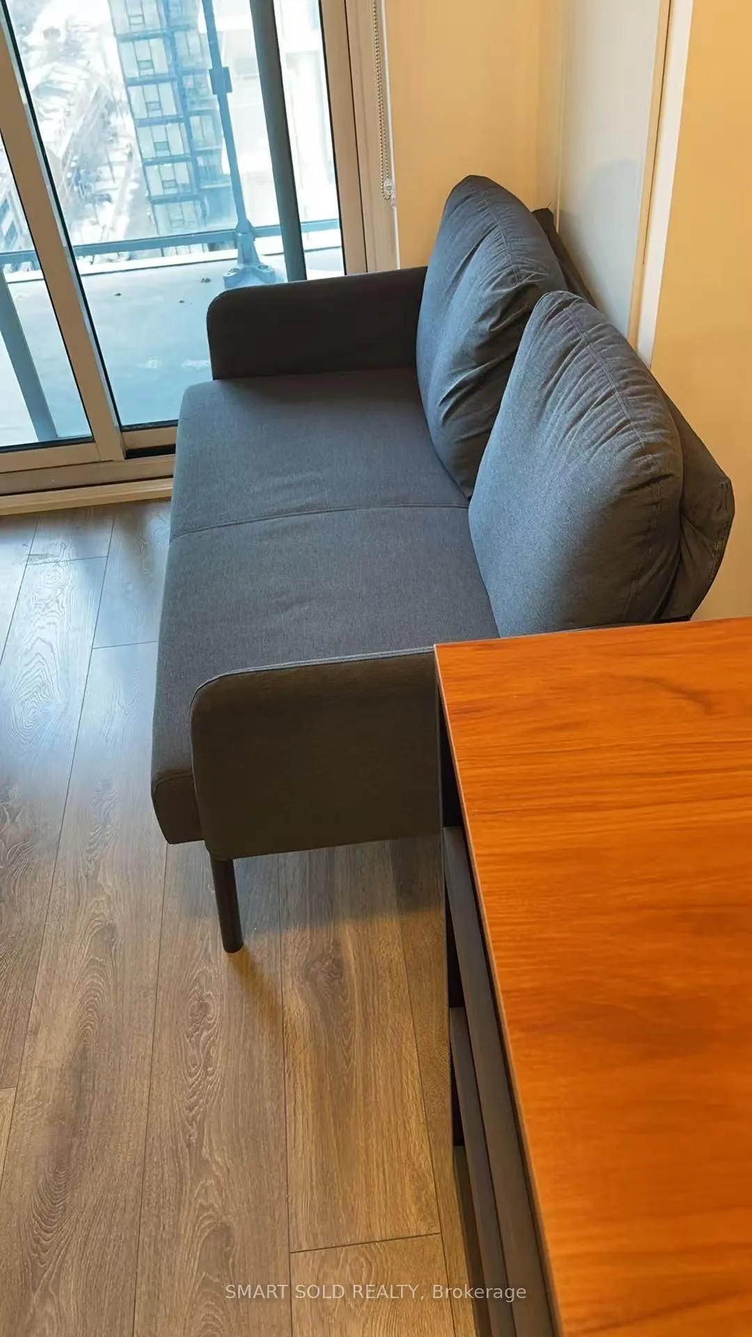 Photo 4 of Unit 1713, 195 Redpath Avenue E, Toronto, Mount Pleasant West — HOMEH