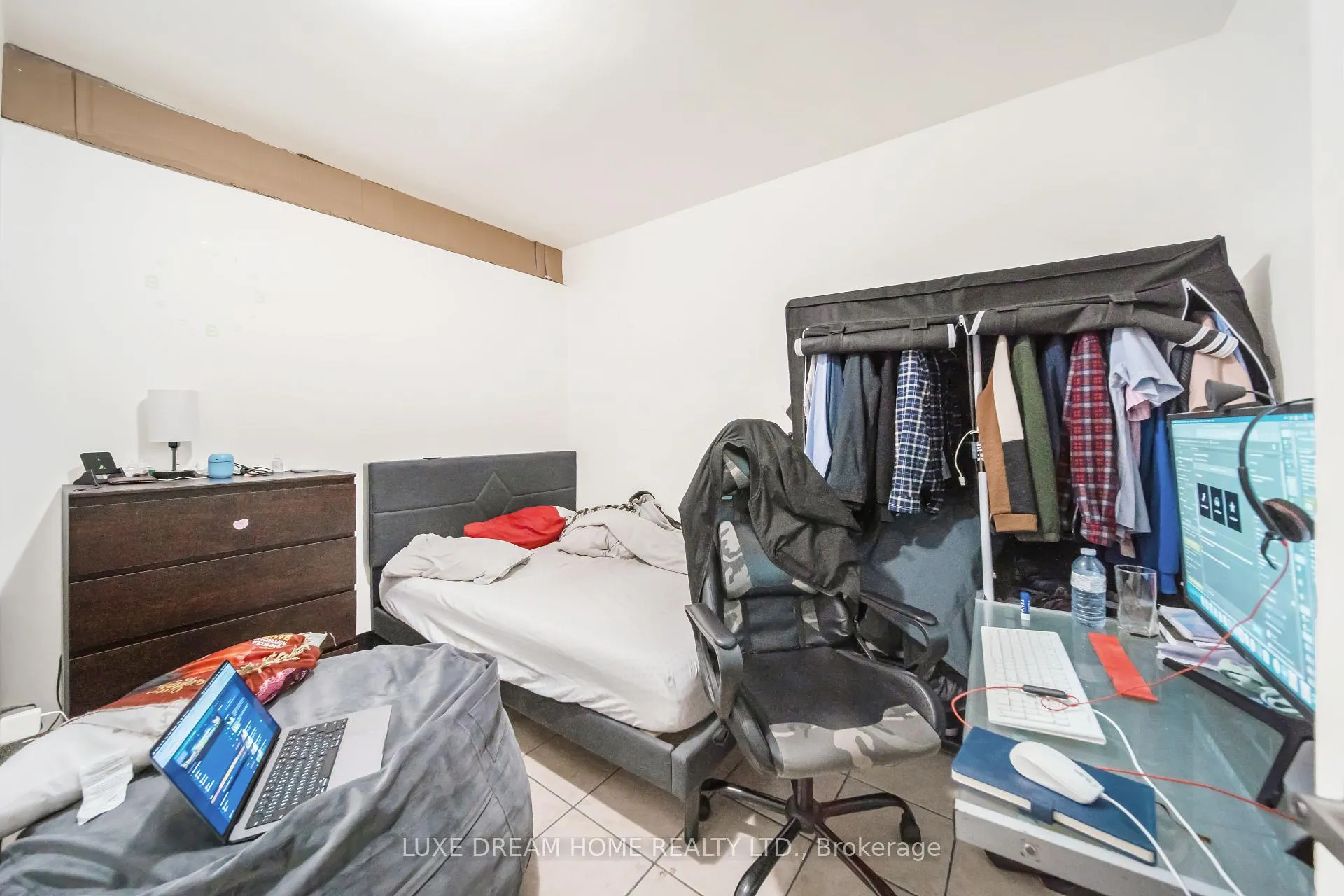 Photo 9 of 844 Dundas Street W, Toronto, Trinity-Bellwoods — HOMEH