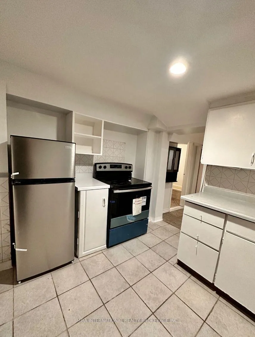 Photo 3 of Unit B2, 60 Brock Avenue, Toronto, Roncesvalles — HOMEH