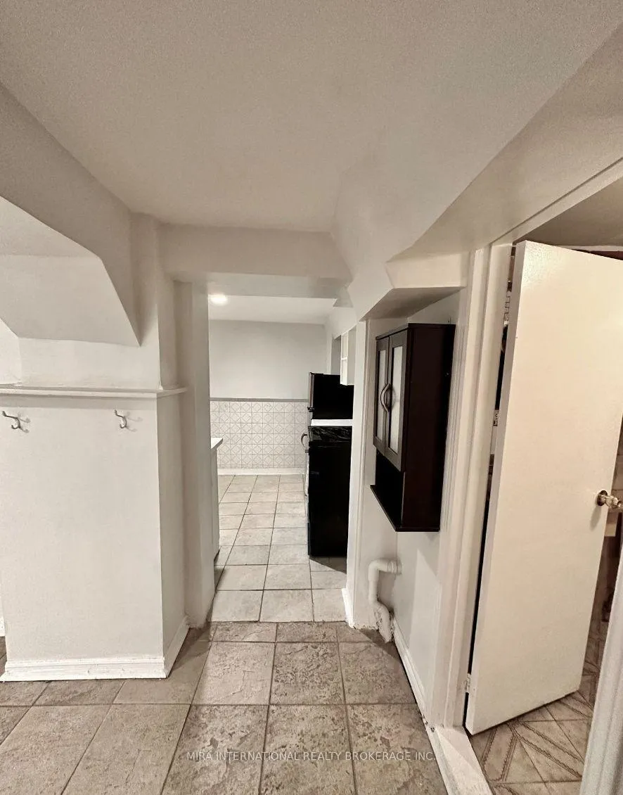 Photo 5 of Unit B2, 60 Brock Avenue, Toronto, Roncesvalles — HOMEH