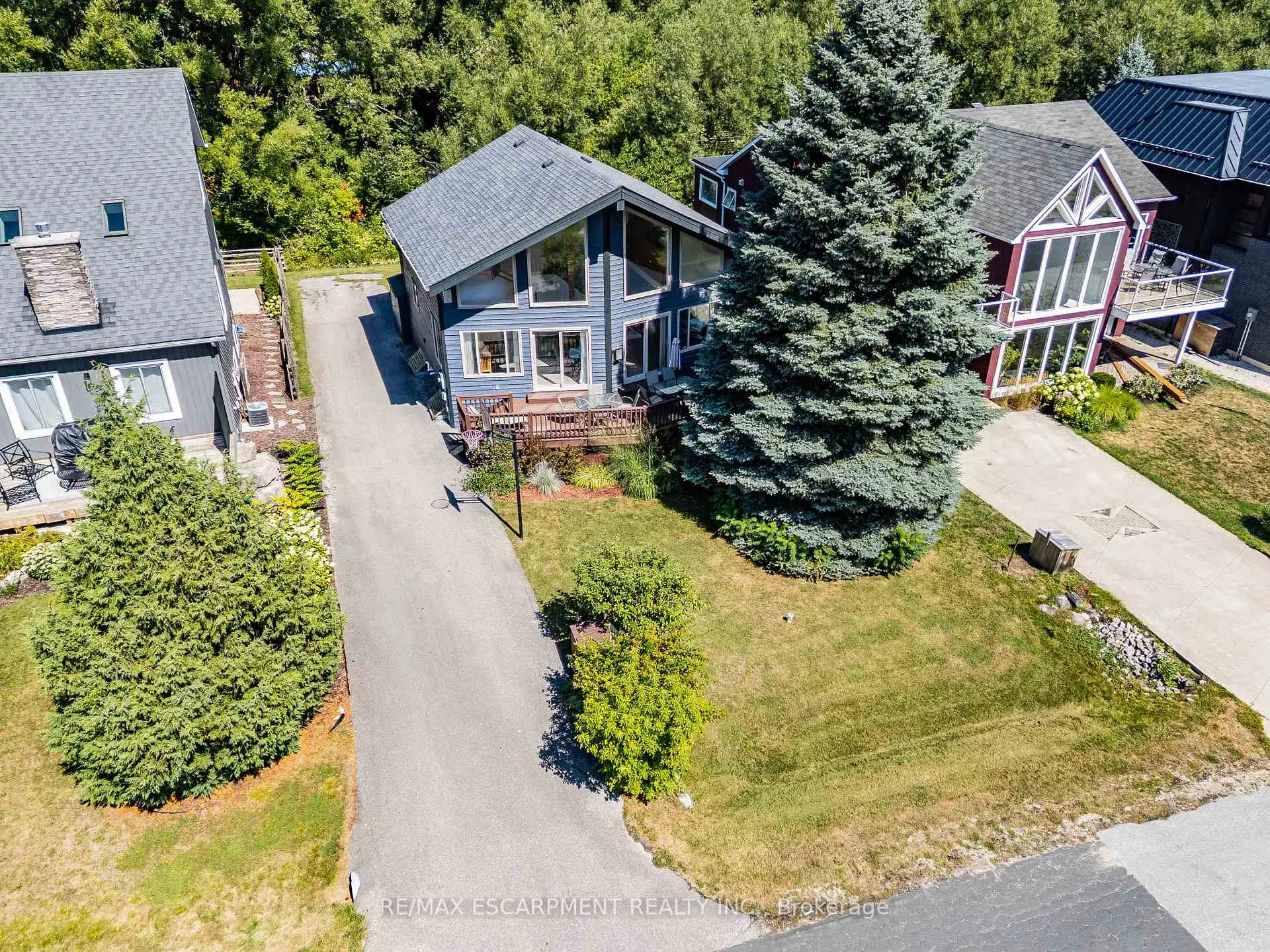 Front of 115 Pioneer Lane