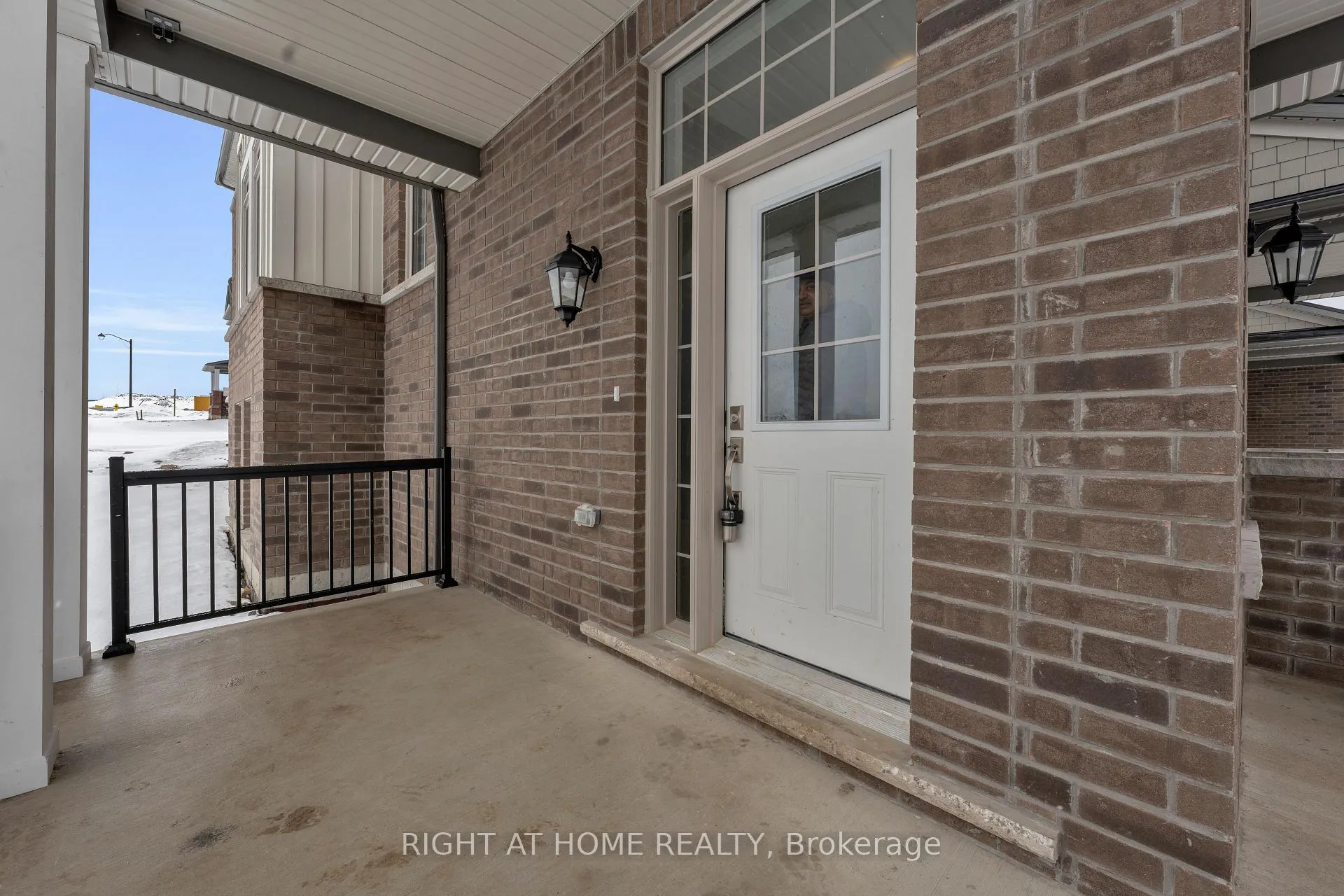 Photo 4 of 2420 Bushnell Street, Oshawa, Kedron — HOMEH