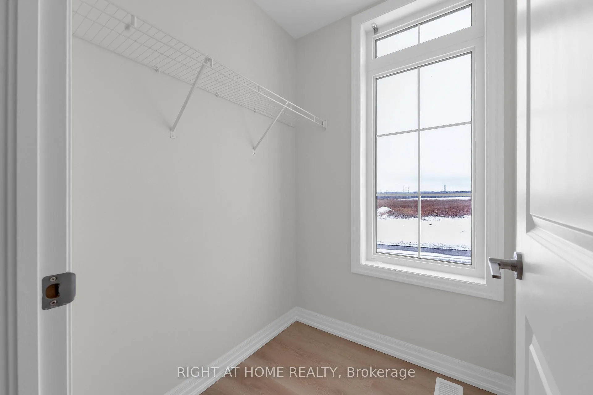 Photo 10 of 2420 Bushnell Street, Oshawa, Kedron — HOMEH
