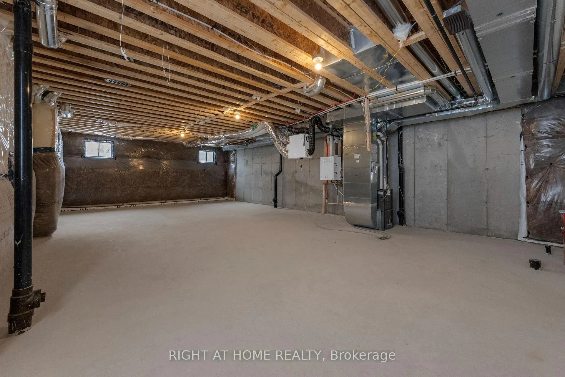 Photo 28 of 2420 Bushnell Street, Oshawa, Kedron — HOMEH