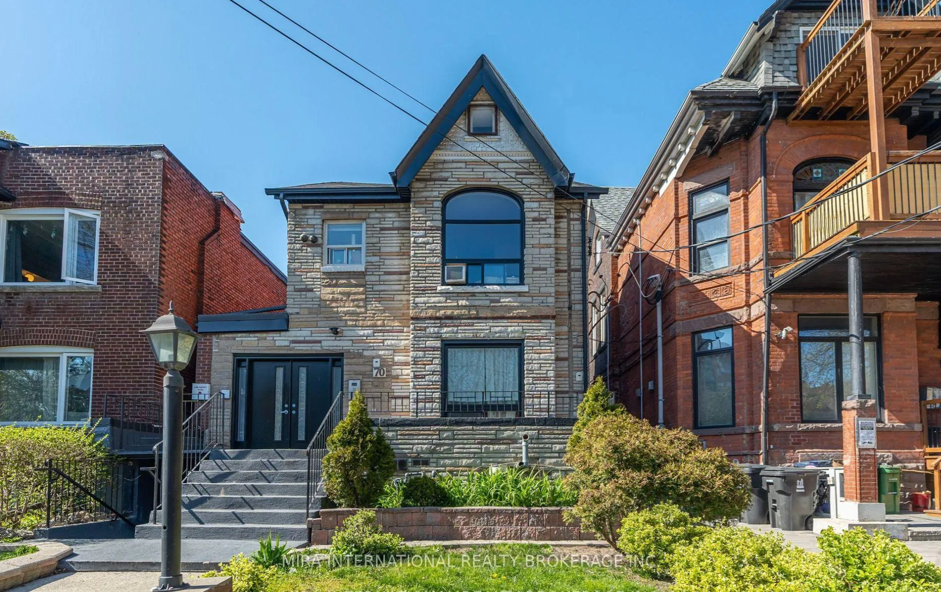 Front of Unit 103, 70 Melbourne Avenue