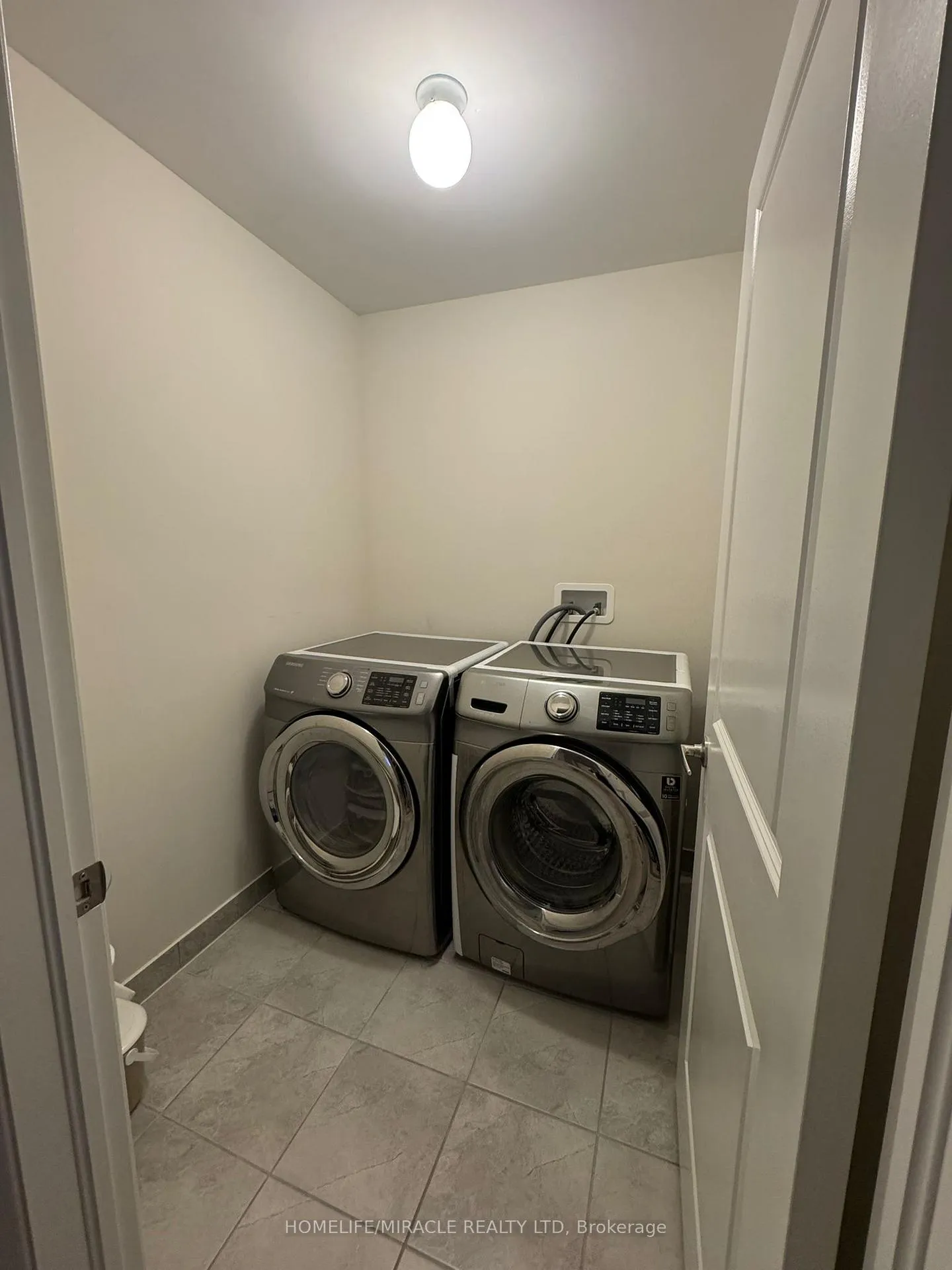 Photo 12 of 126 Robert Parkinson Drive, Brampton, Northwest Brampton — HOMEH