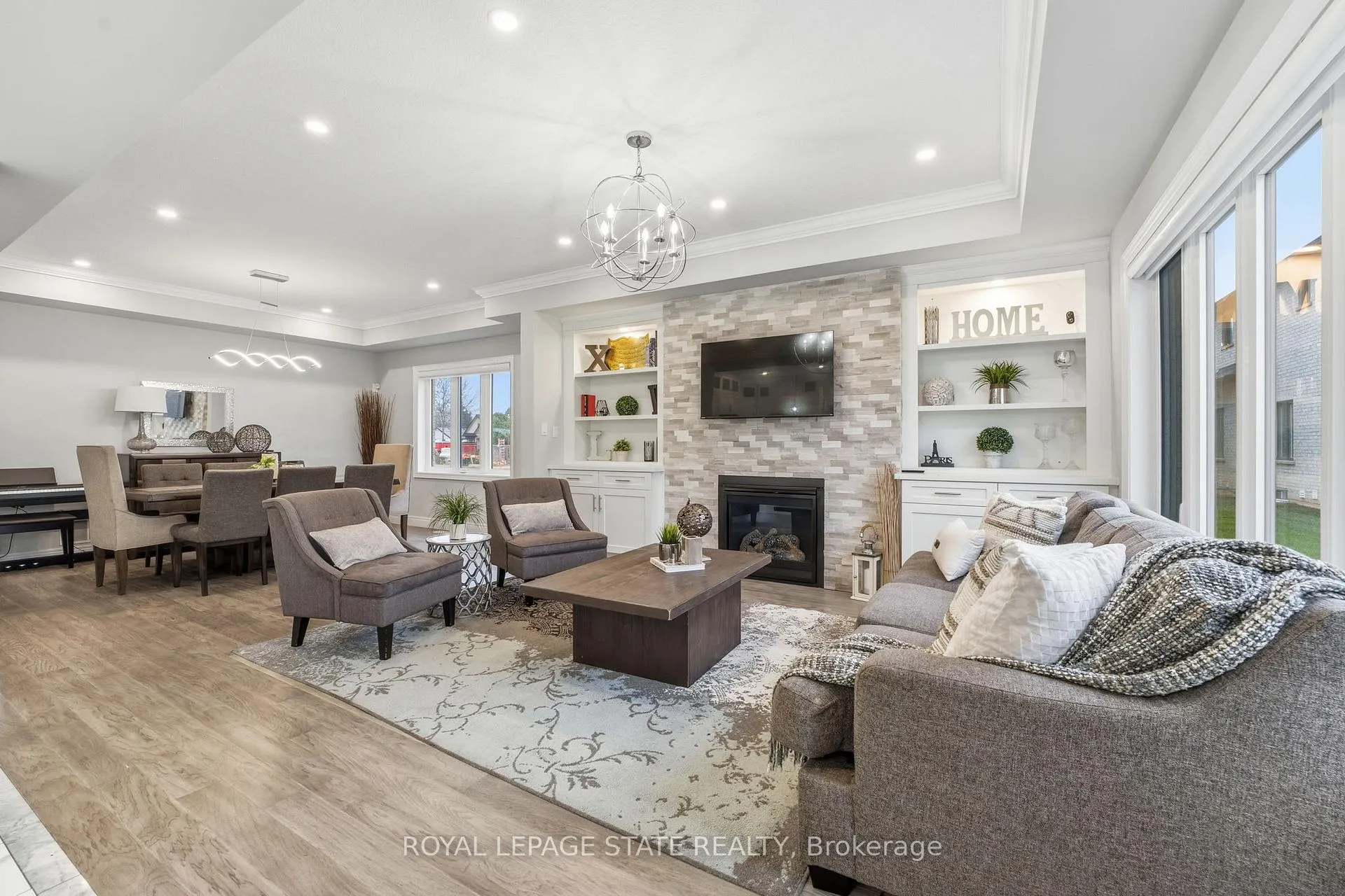 Photo 6 of 29 Roselawn Avenue, Hamilton, Ancaster — HOMEH