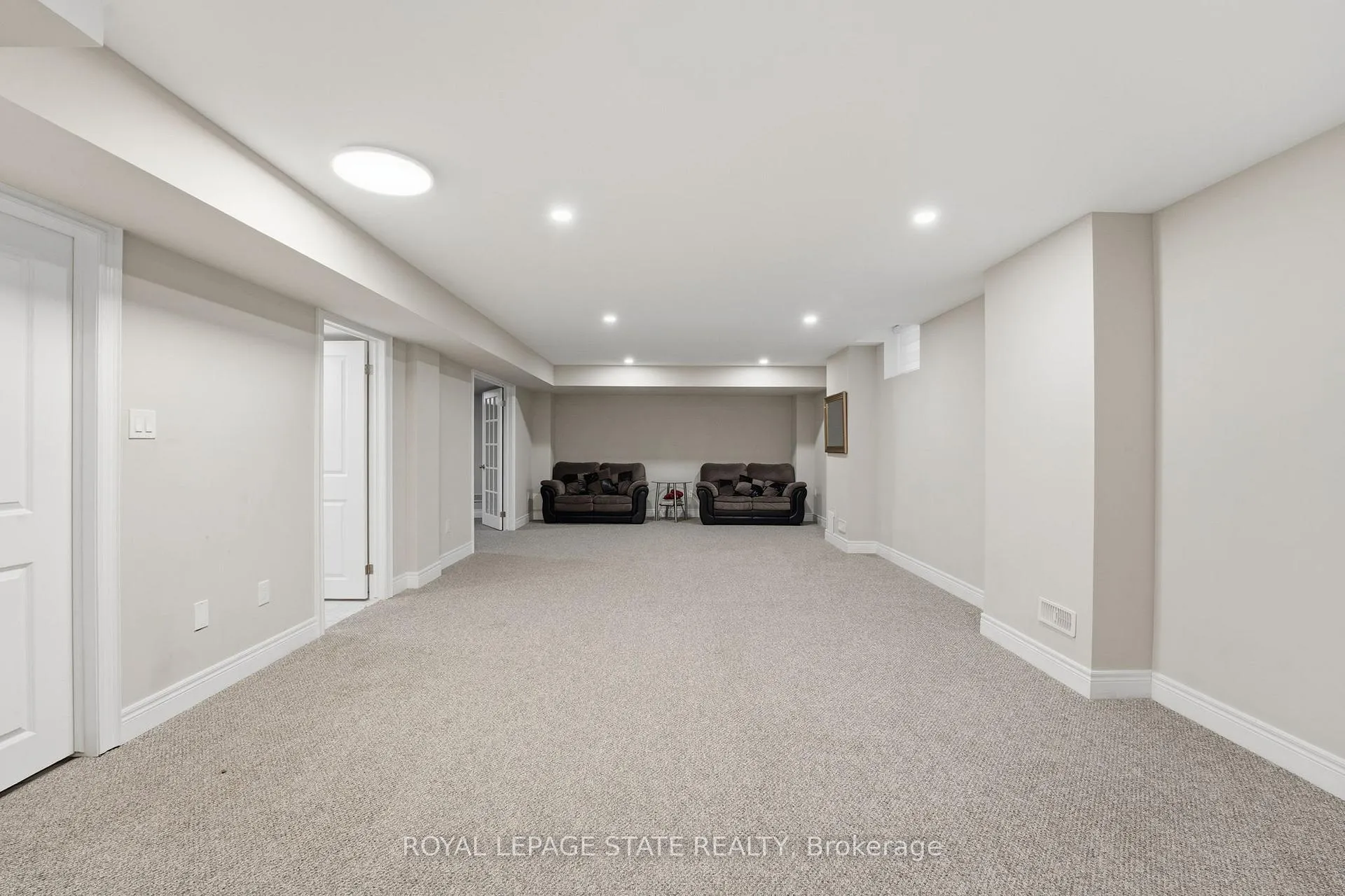 Photo 19 of 29 Roselawn Avenue, Hamilton, Ancaster — HOMEH
