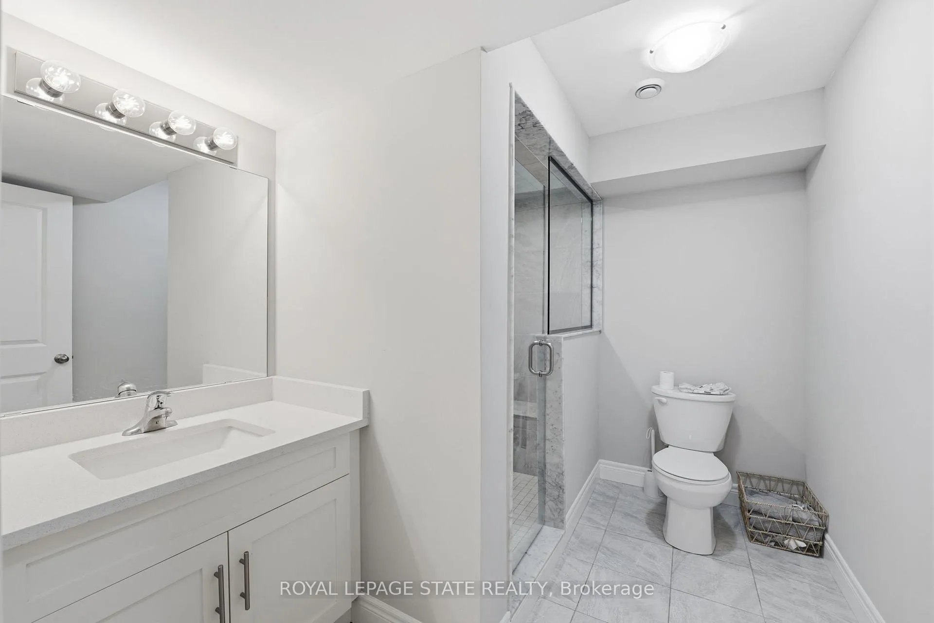 Photo 22 of 29 Roselawn Avenue, Hamilton, Ancaster — HOMEH