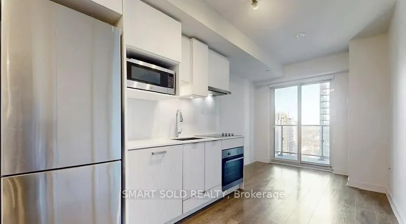 Photo 4 of Unit 1713, 195 Redpath Avenue, Toronto, Mount Pleasant West — HOMEH
